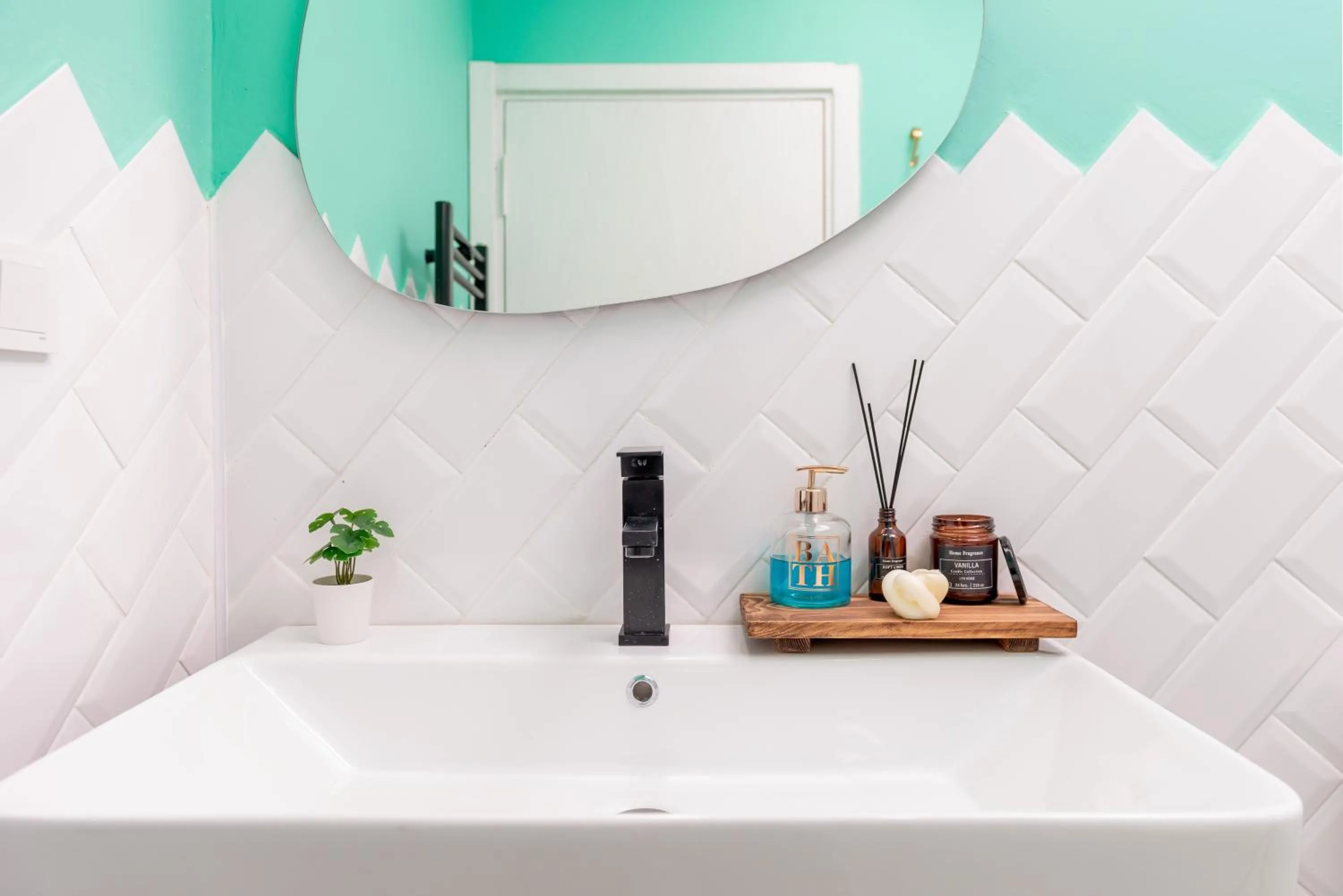 Bathroom in Dualis Hotel