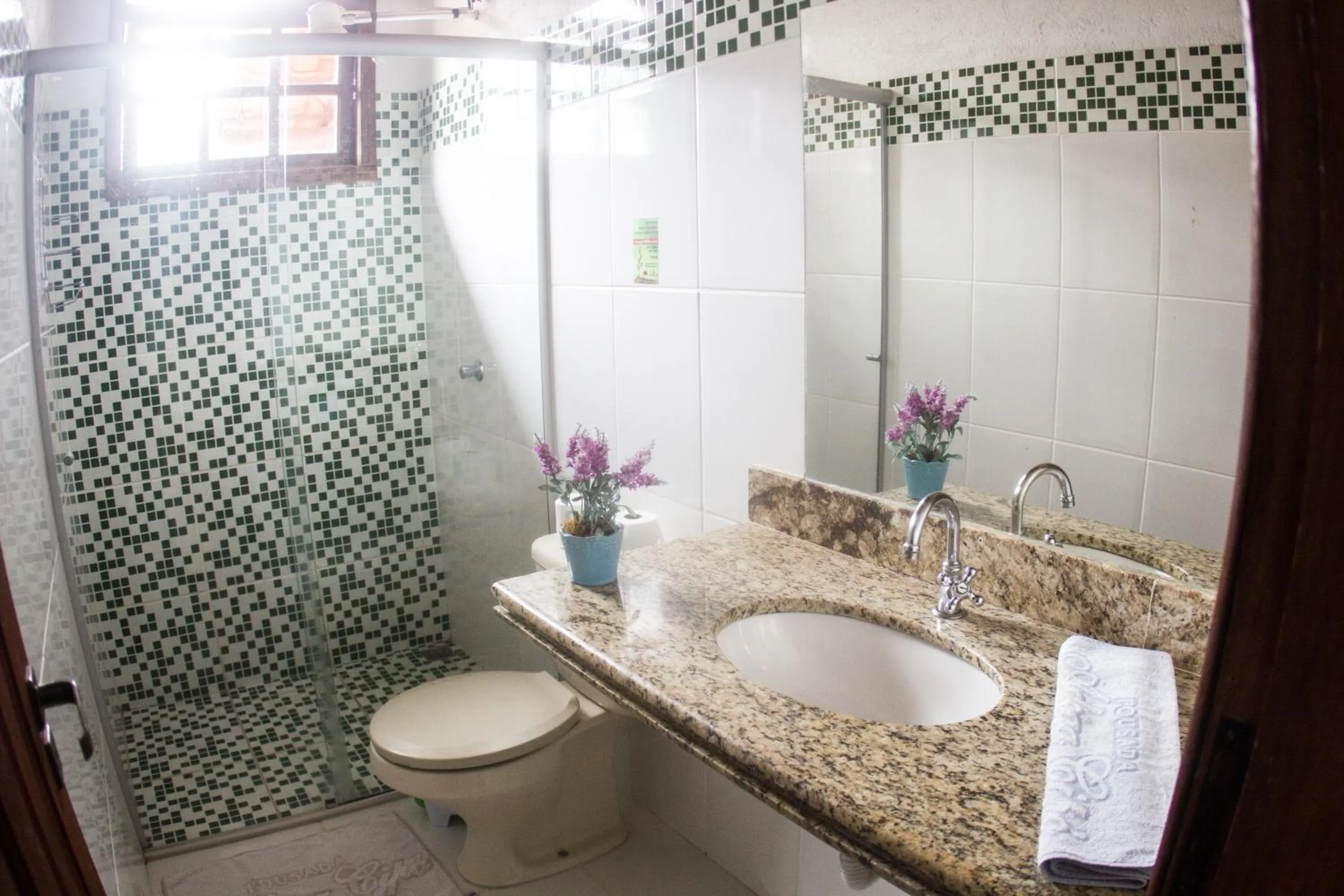 Bathroom in Pousada Adega Cipo