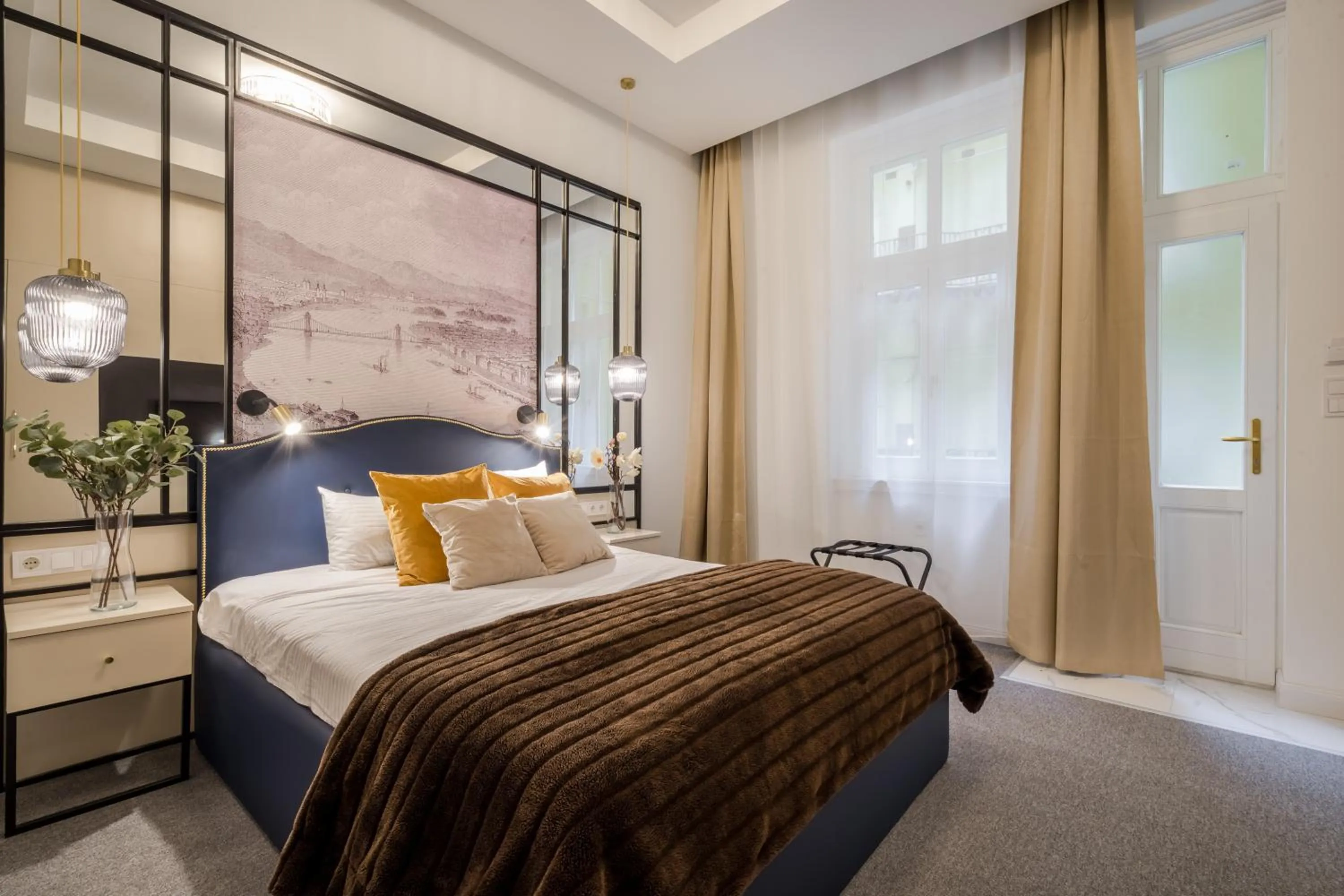 Bed in Astoria Boutique Suites- Best Location by BQA