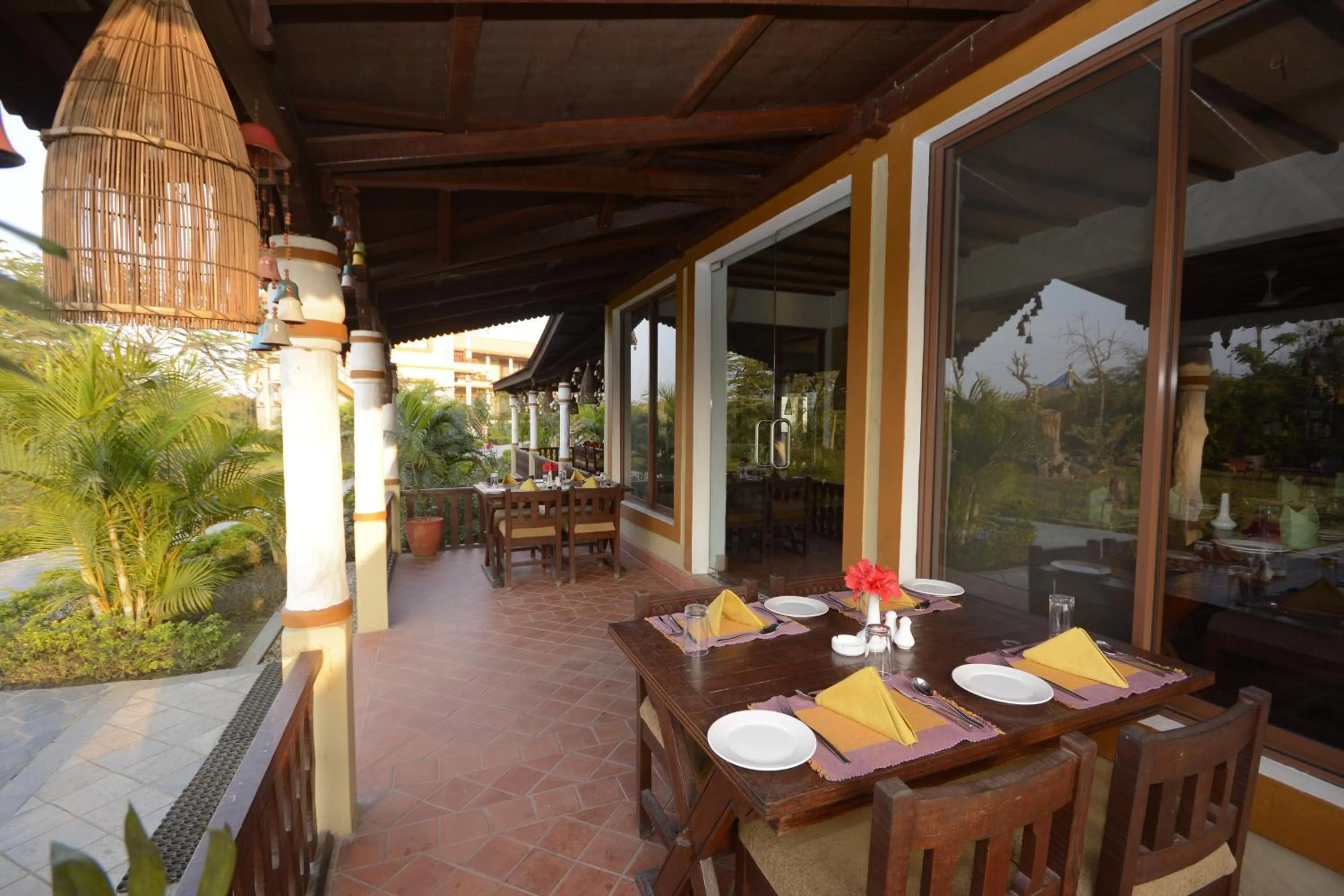 Restaurant/places to eat in Green Park Chitwan