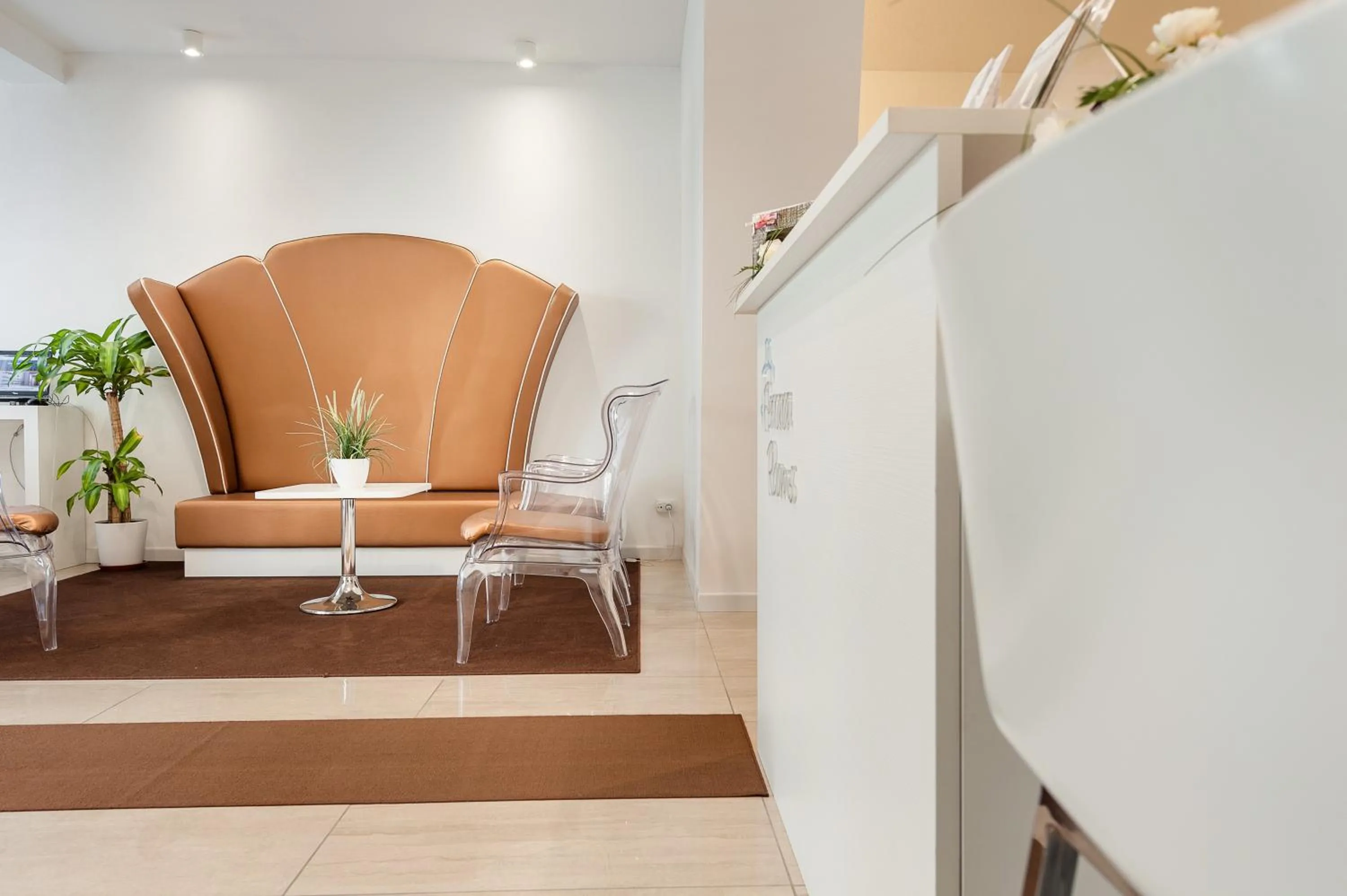 Communal lounge/ TV room in Ferrara Rooms