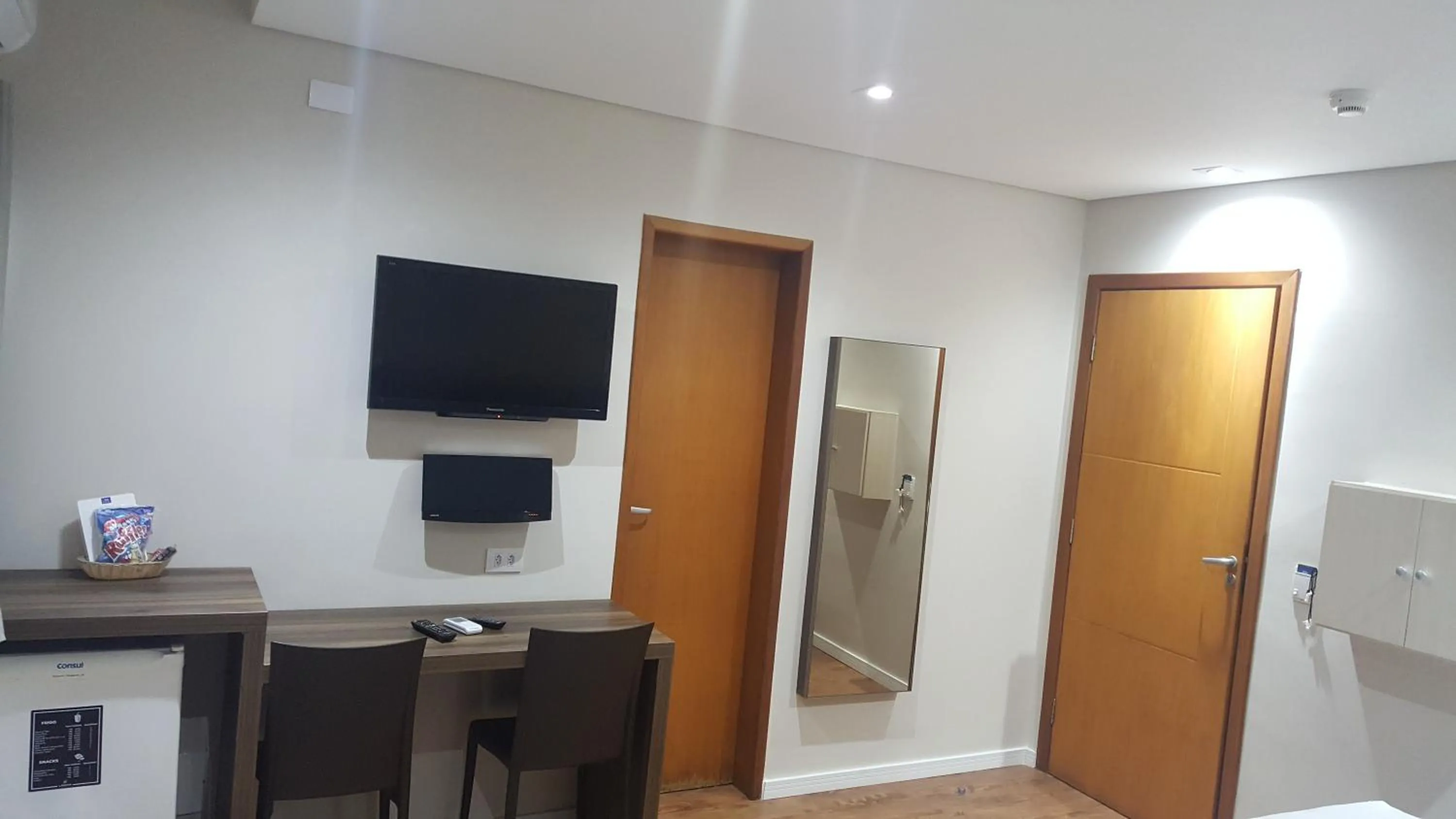 TV and multimedia in Hotel Biz Urban- EXPO CENTER NORTE