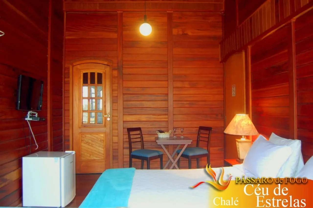 Bed in Pássaro de Fogo