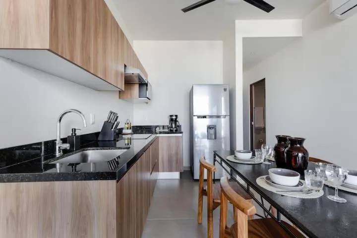 Kitchen or kitchenette in San Francisco by Andiani Travel