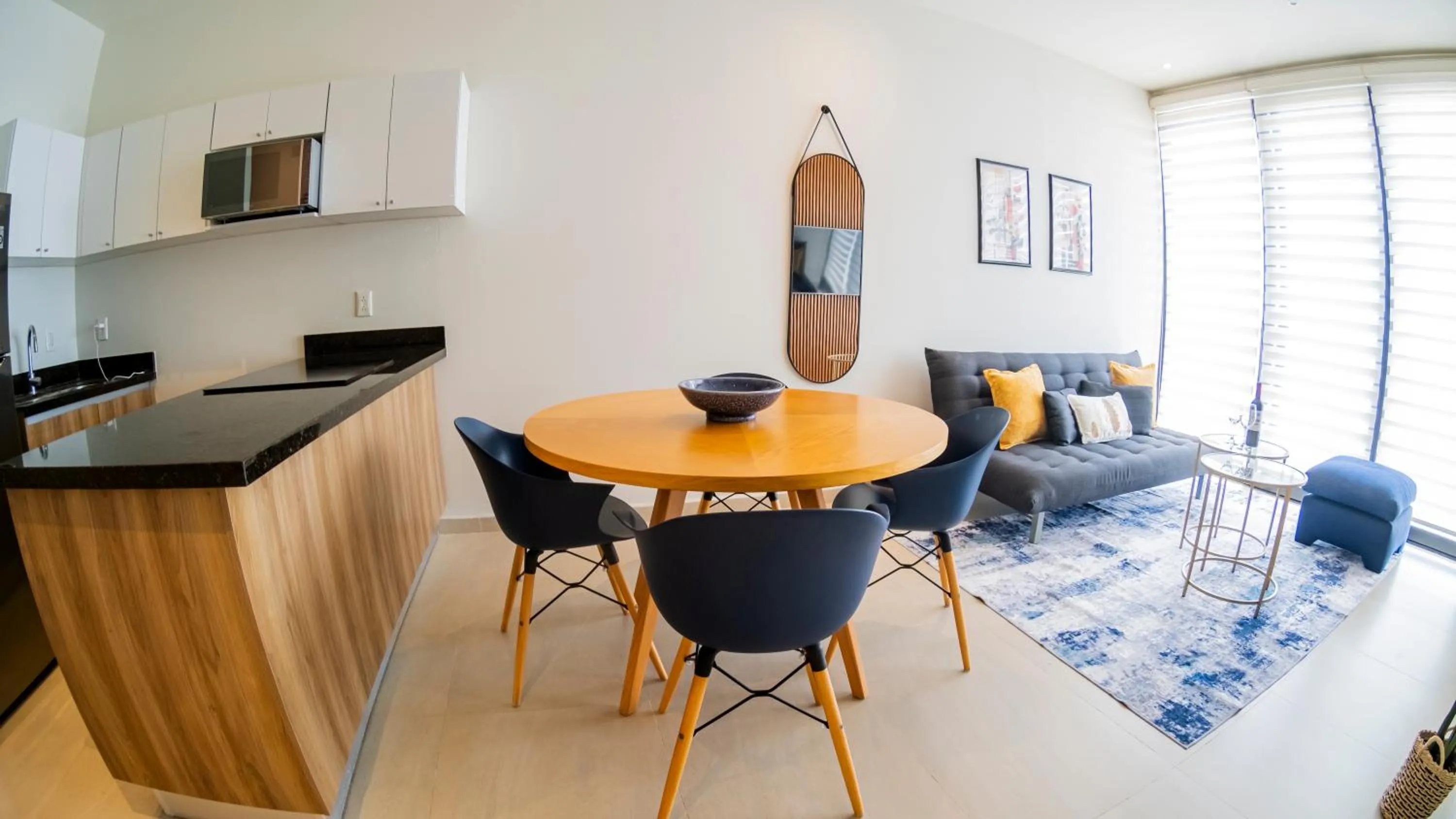 Kitchen or kitchenette in San Francisco by Andiani Travel