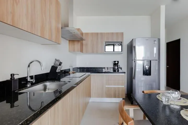Kitchen or kitchenette in San Francisco by Andiani Travel