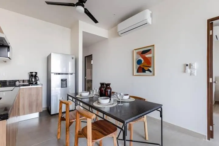 Kitchen or kitchenette in San Francisco by Andiani Travel