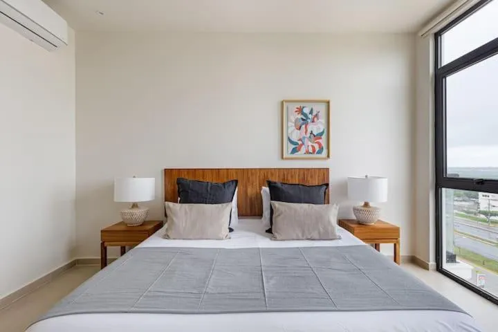 Bed in San Francisco by Andiani Travel