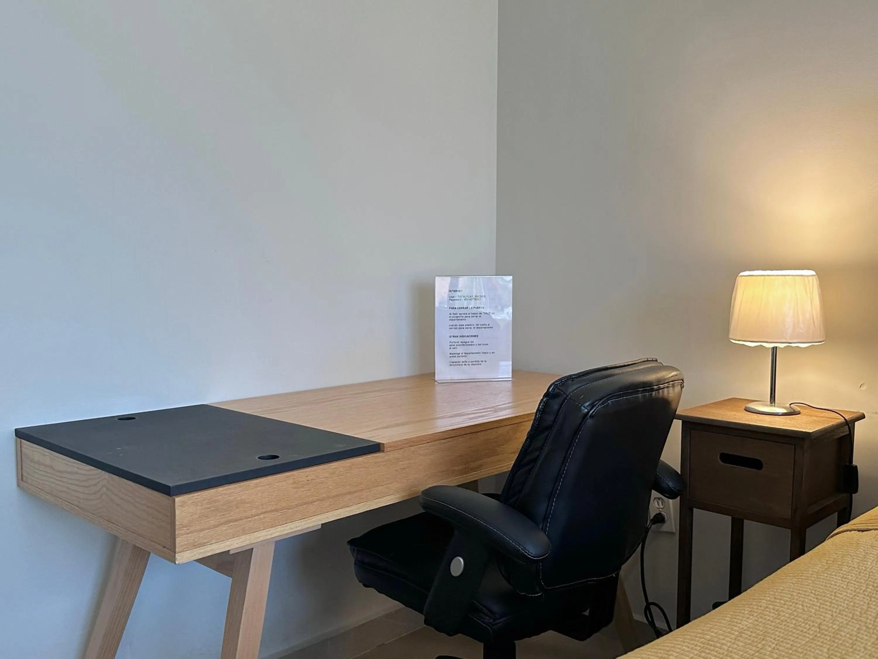 hair dresser in San Francisco by Andiani Travel