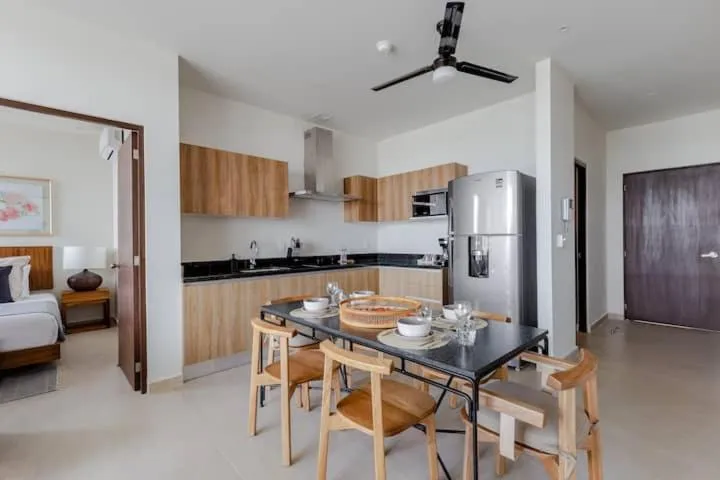 Bed in San Francisco by Andiani Travel