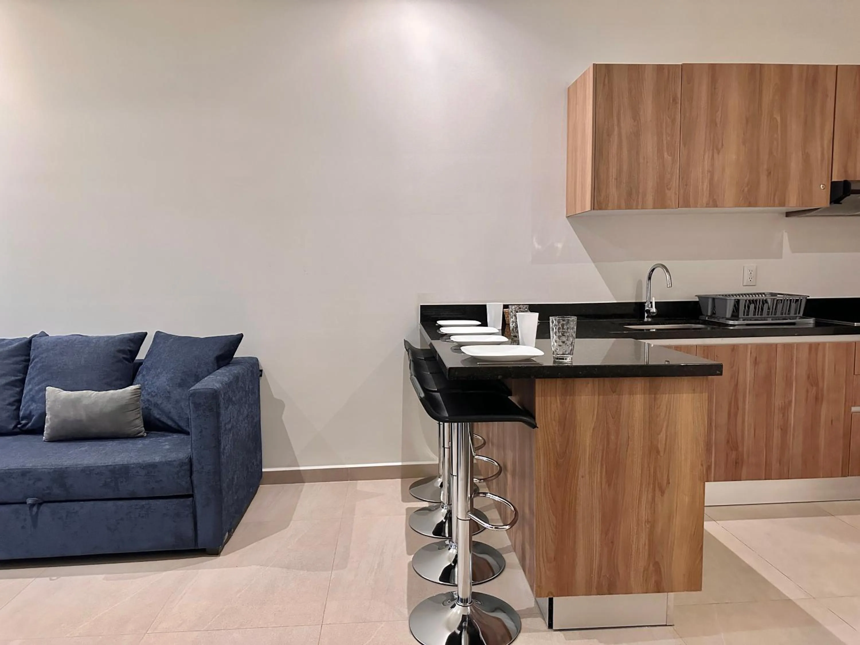 Kitchen or kitchenette in San Francisco by Andiani Travel