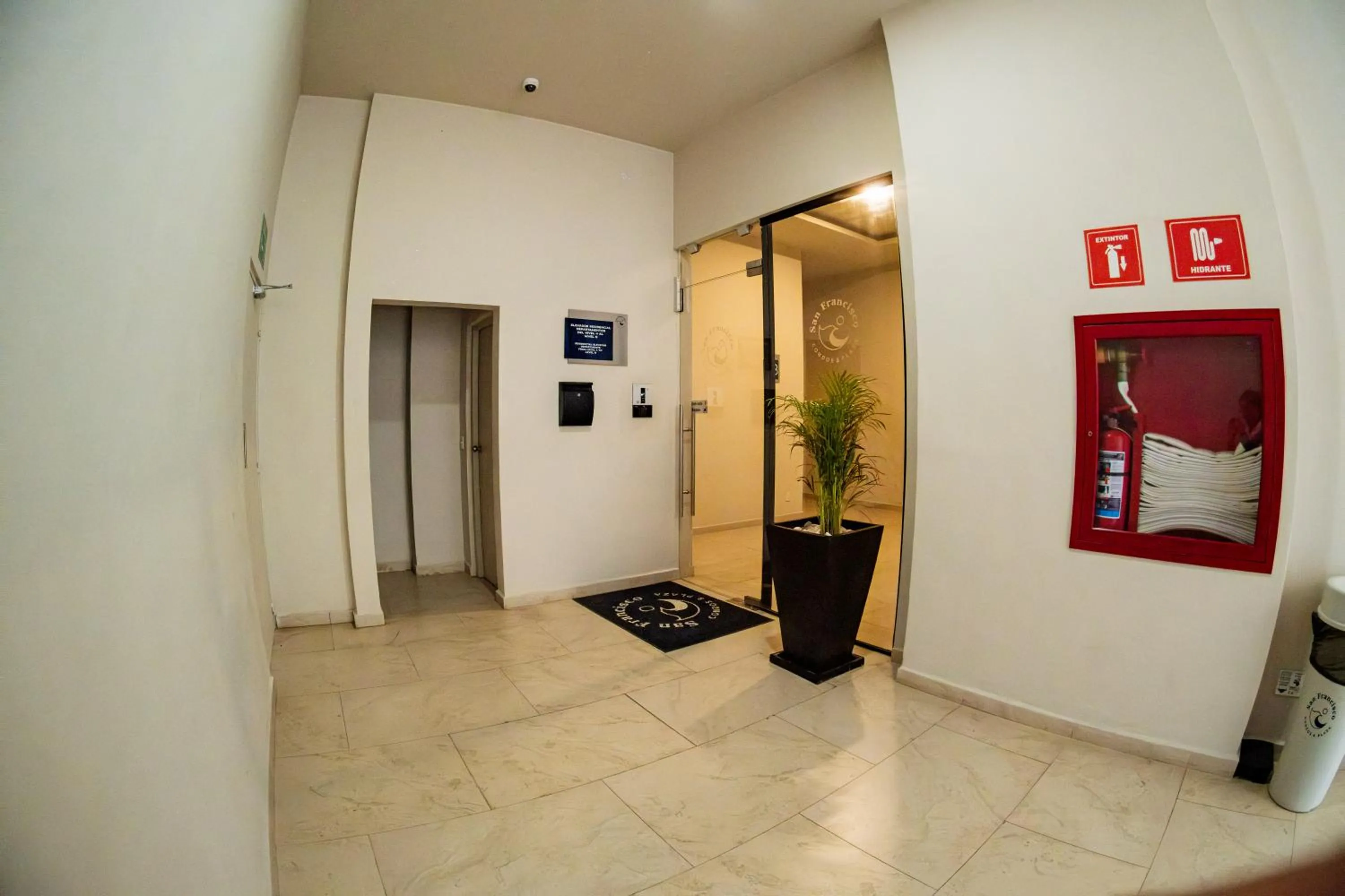 Property building in San Francisco by Andiani Travel