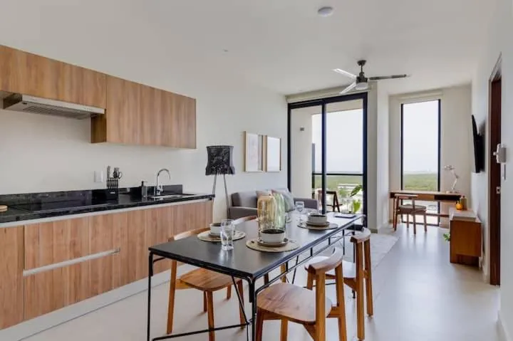 Kitchen or kitchenette in San Francisco by Andiani Travel