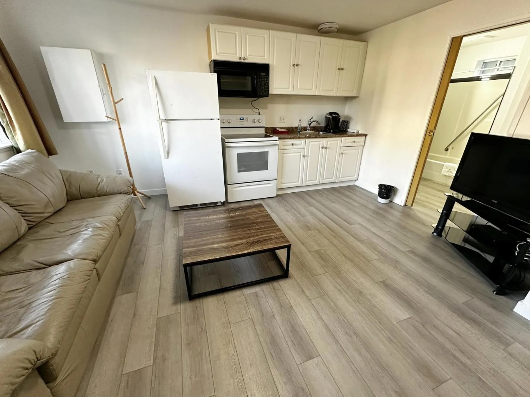 TV and multimedia in Duncan Motel