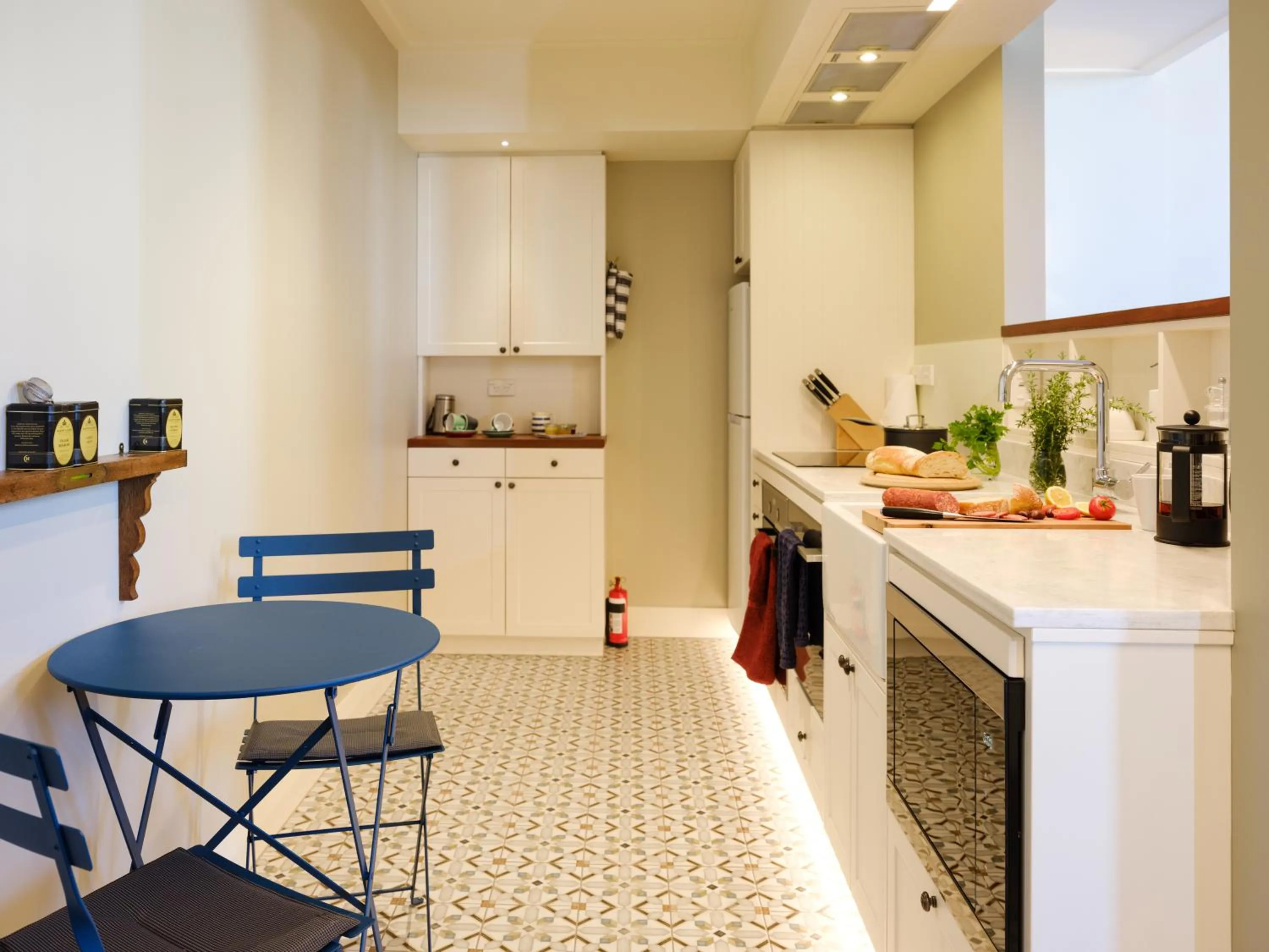 Kitchen or kitchenette in Bell Hill Apartments