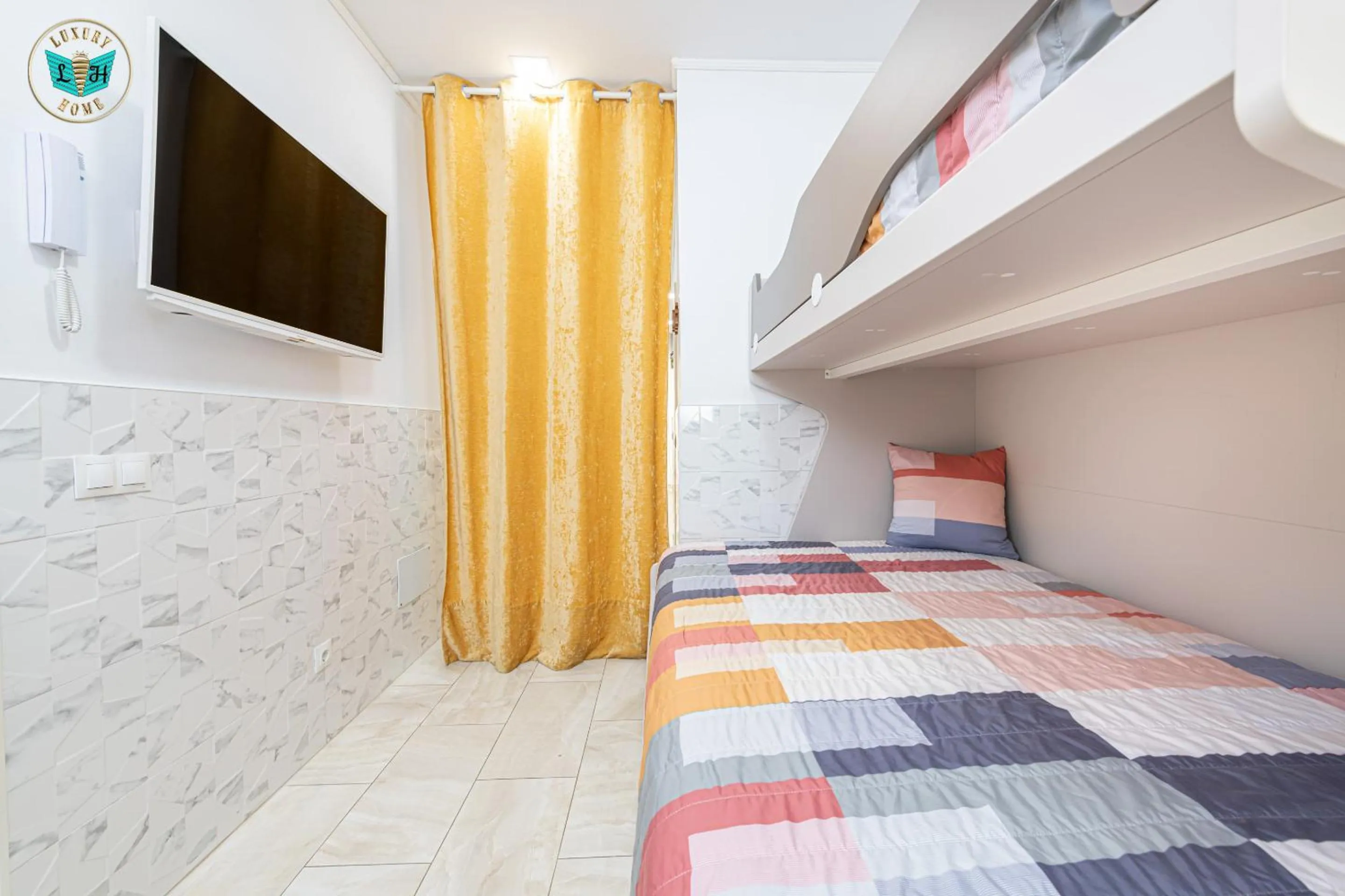 Bedroom, Bed in Luxury Home Poseidon