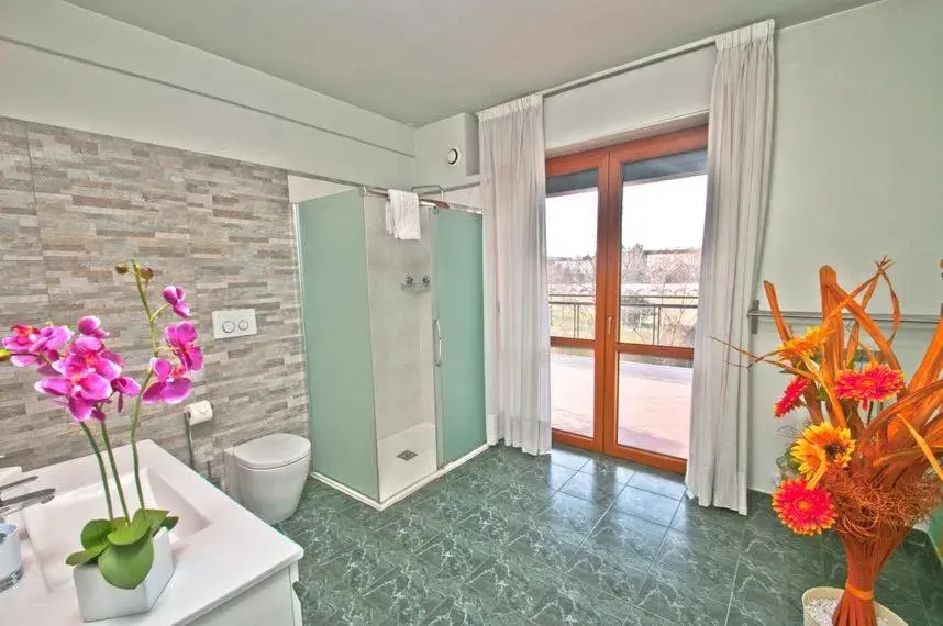 Junior Suite with Canal View in Hotel Residenza Delle Alpi Junior Suite with Canal View in Hotel Residenza Delle Alpi