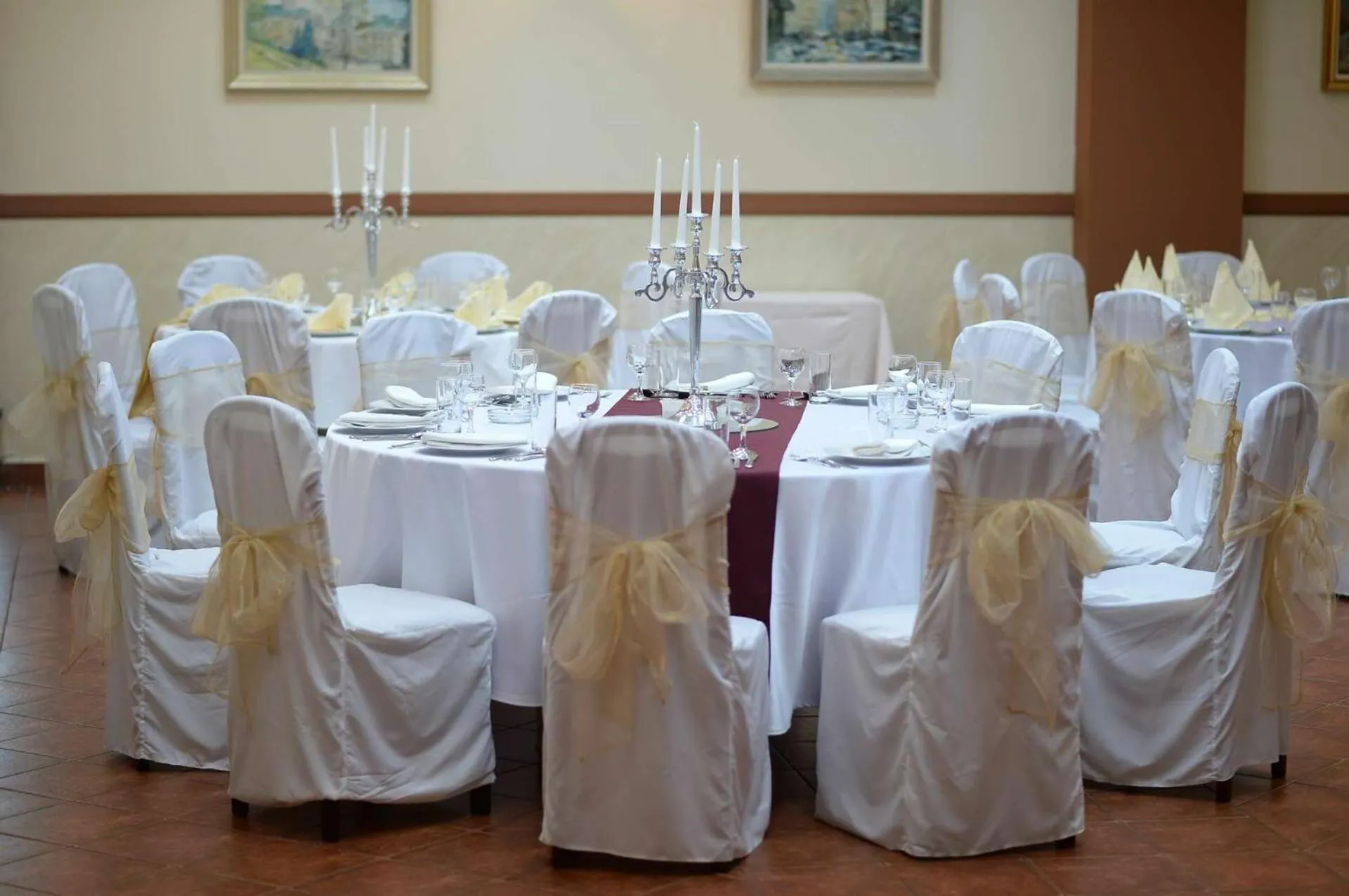 Restaurant/places to eat in Hotel Slodes