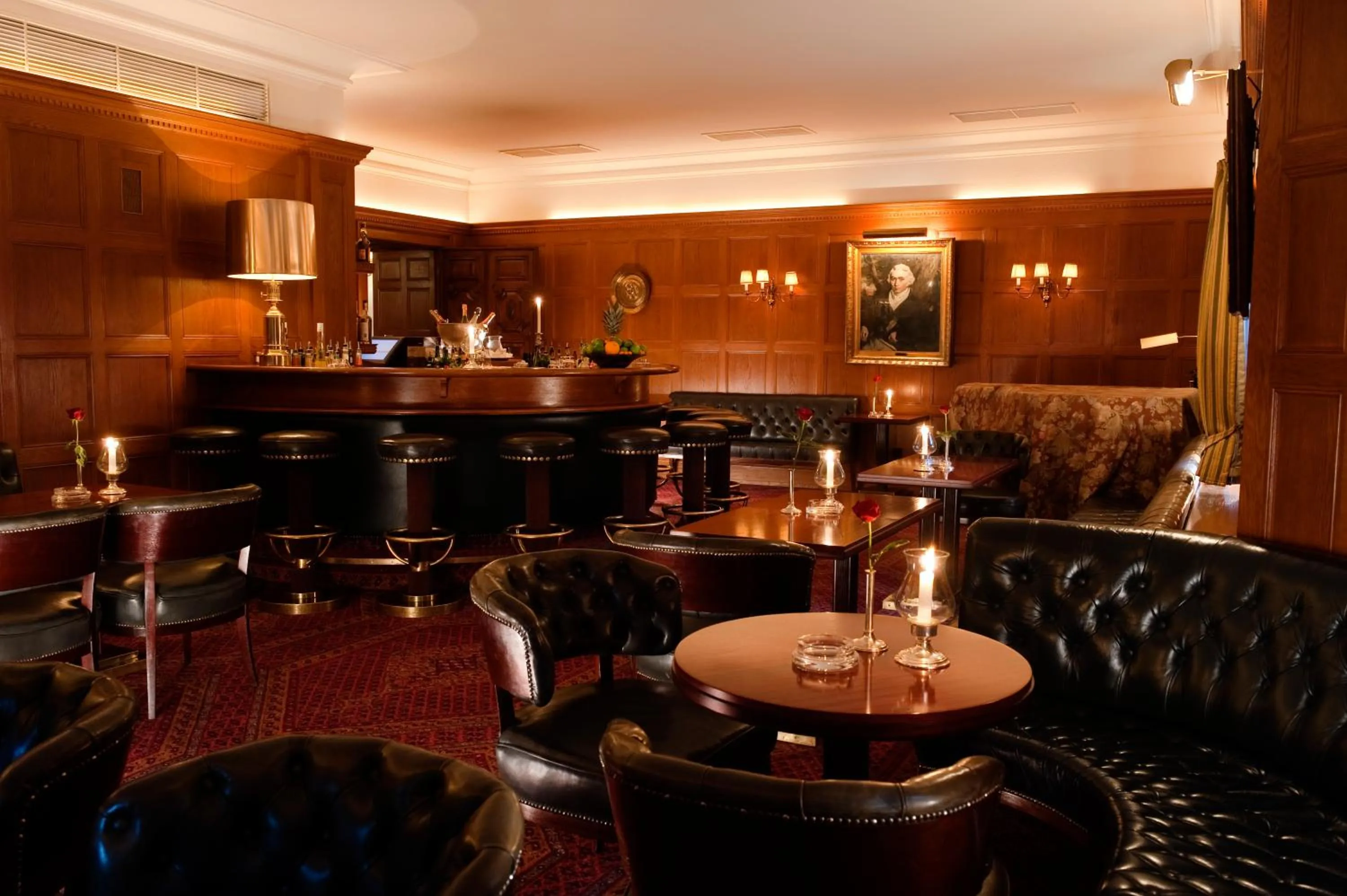 Lounge or bar in Schlosshotel Kronberg - Hotel Frankfurt
