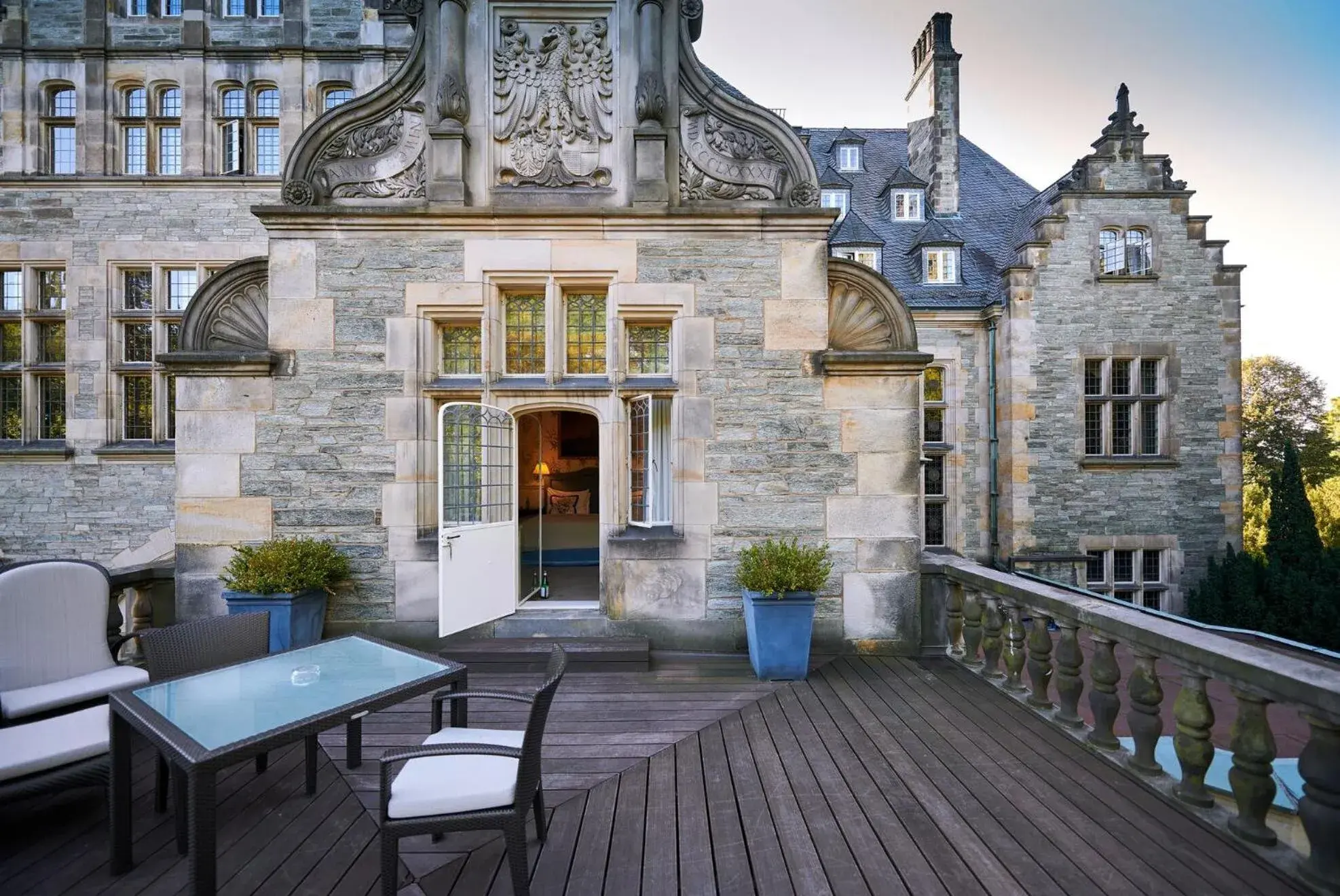 Suite with Balcony in Schlosshotel Kronberg - Hotel Frankfurt Suite with Balcony in Schlosshotel Kronberg - Hotel Frankfurt