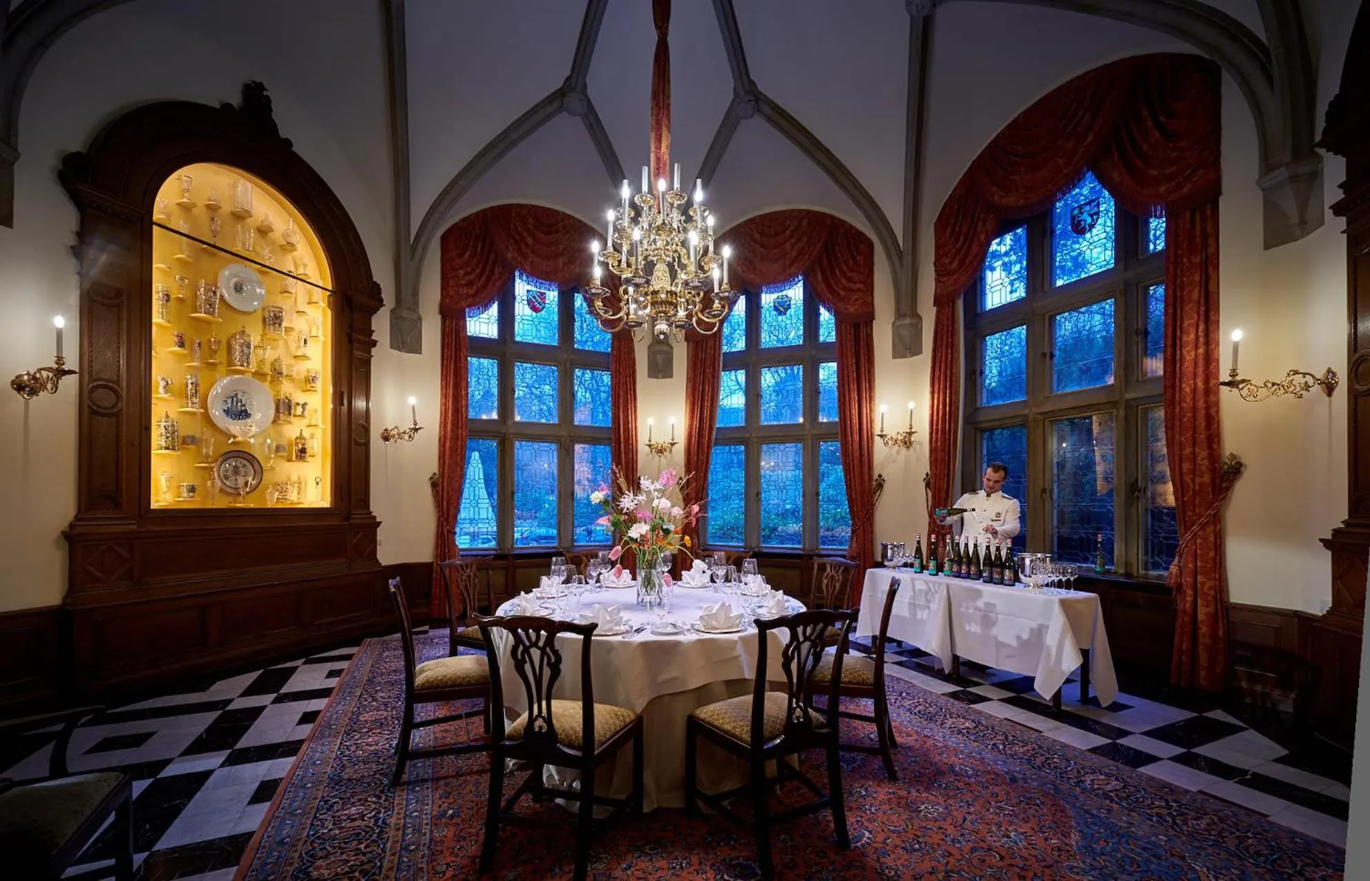 Restaurant/places to eat in Schlosshotel Kronberg - Hotel Frankfurt