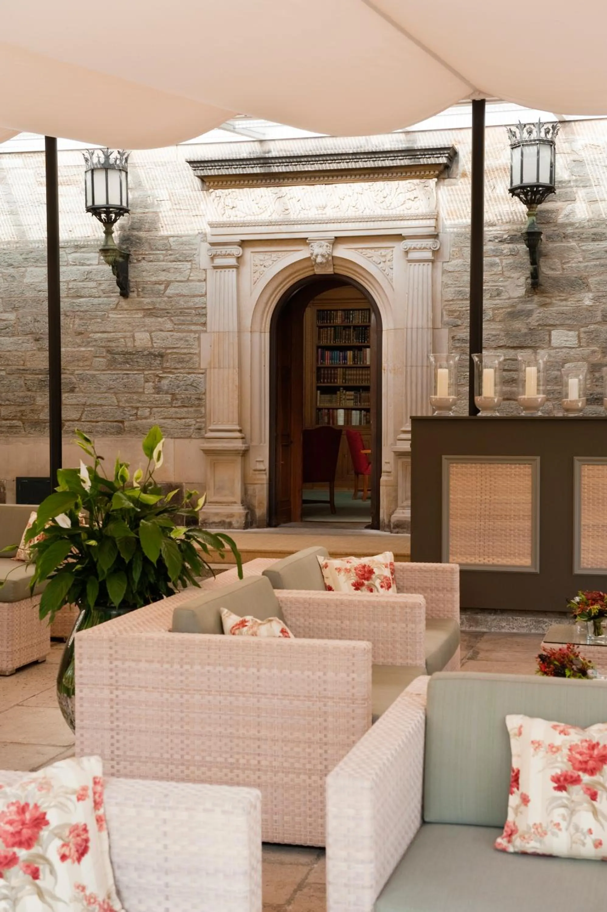 Balcony/Terrace in Schlosshotel Kronberg - Hotel Frankfurt