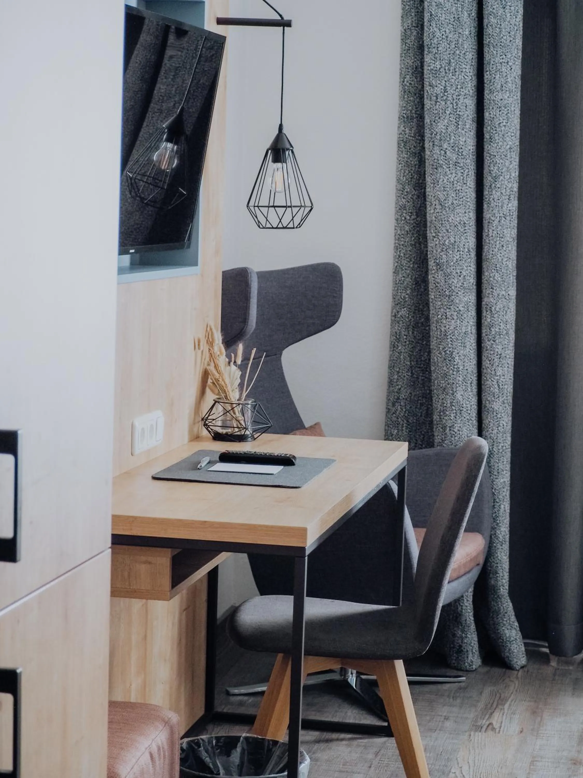 hair dresser in Levy's Rooms & Breakfast