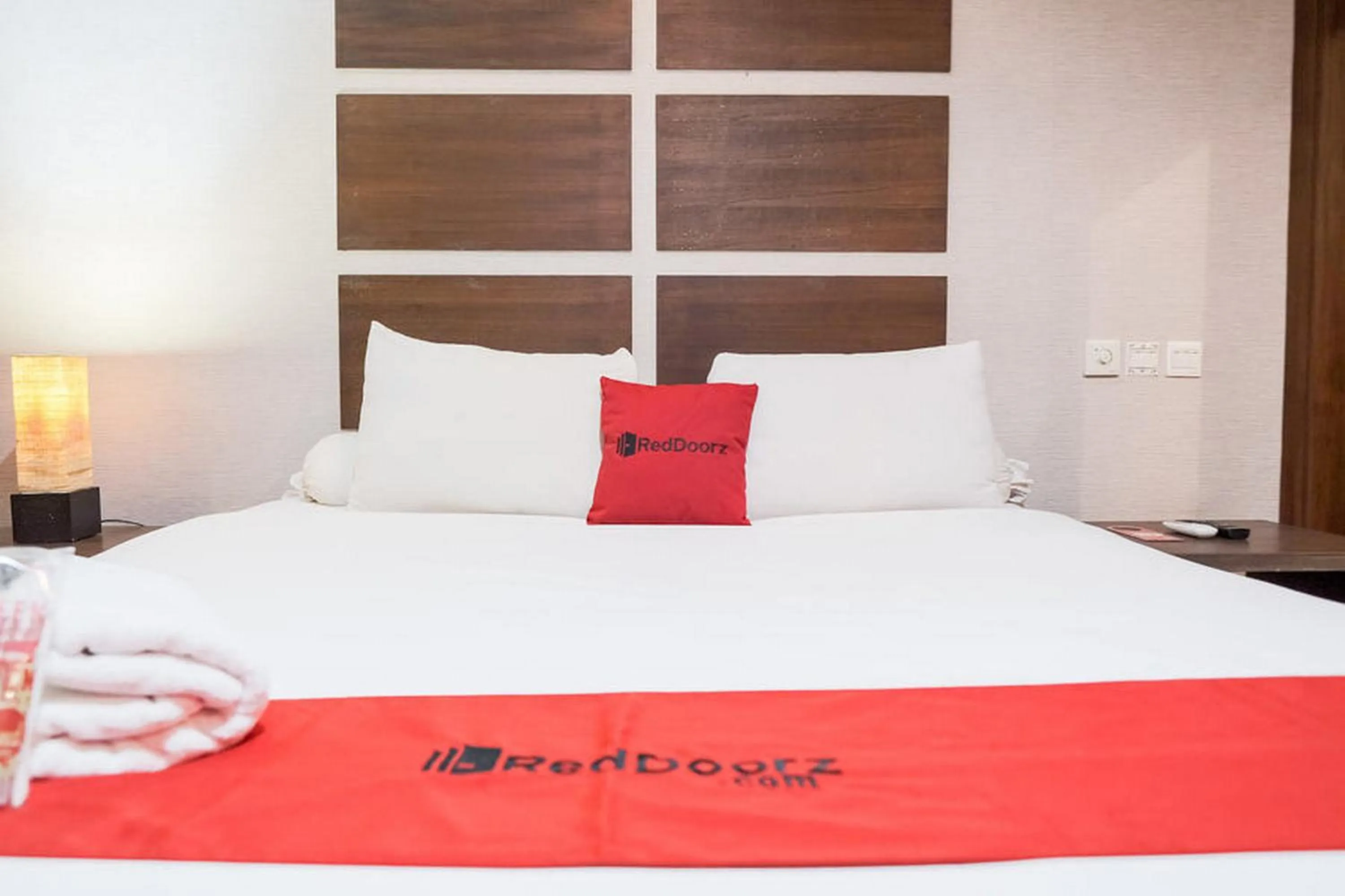 Bed in RedDoorz near Waterboom Lippo Cikarang