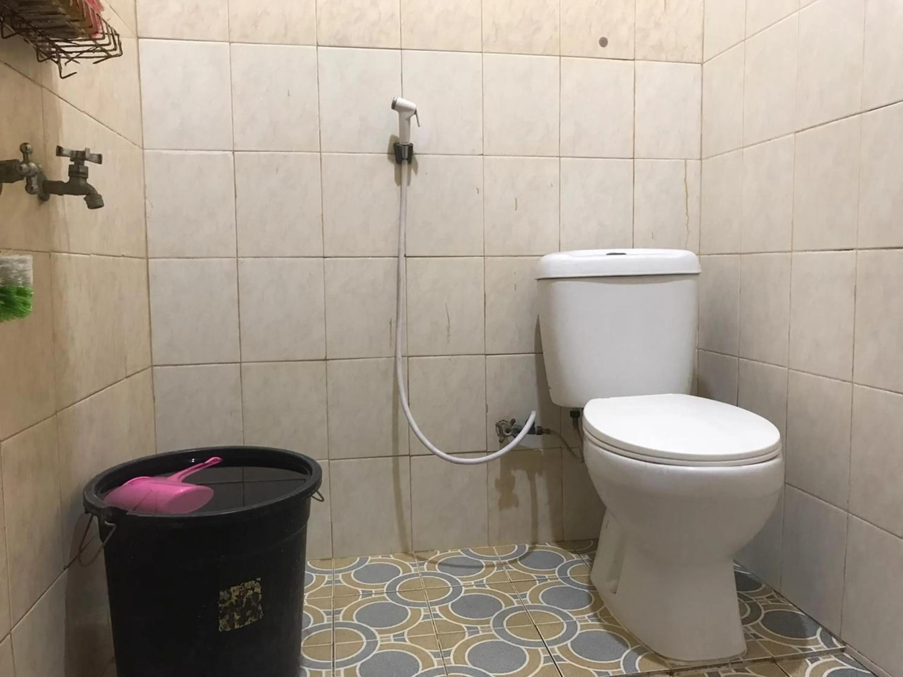Bathroom in KoolKost Syariah near Pelabuhan Tanjung Priok (Minimum Stay 6 Nights)