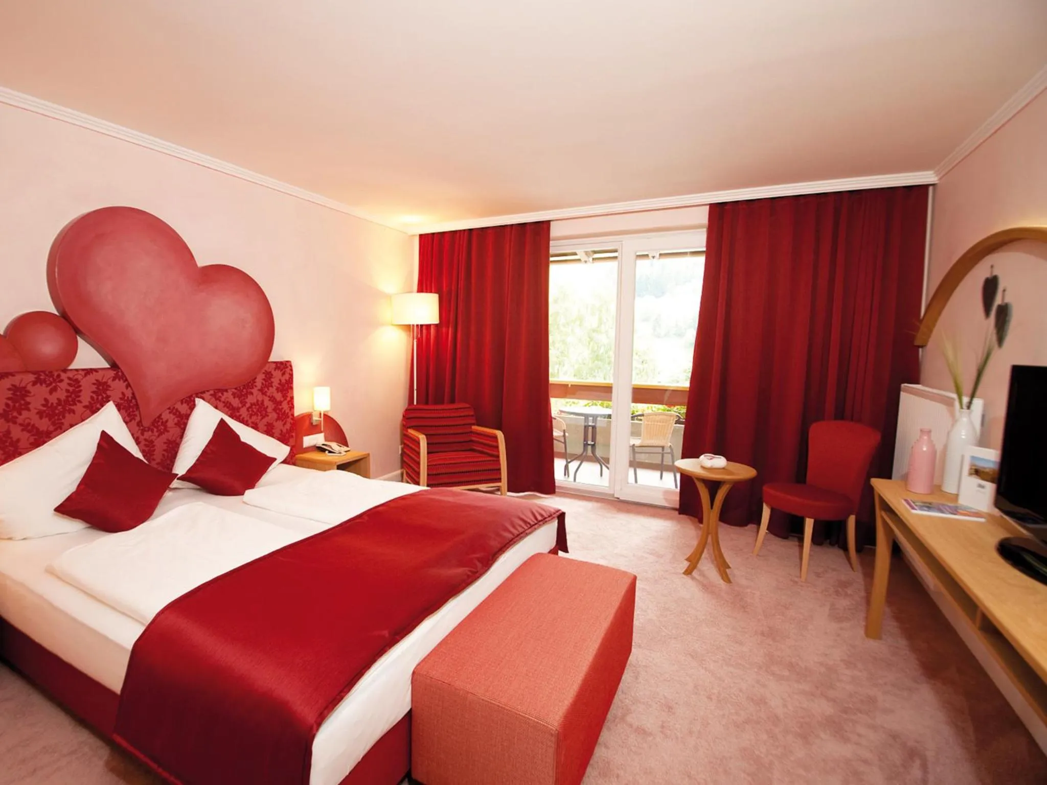 Bed in Evident Hotel Prägant 4-Superior