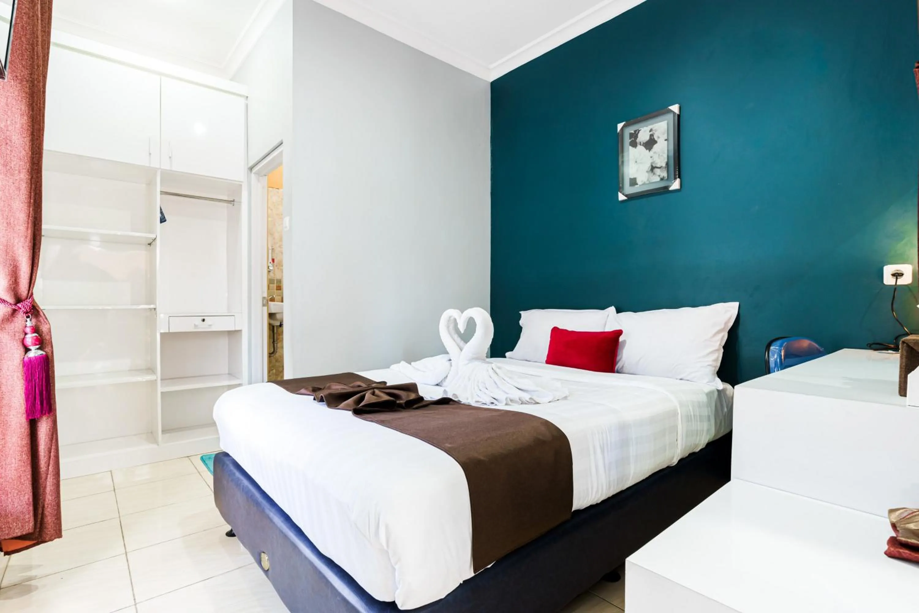 Bedroom, Bed in Fast Hous Syariah Bogor Mitra RedDoorz