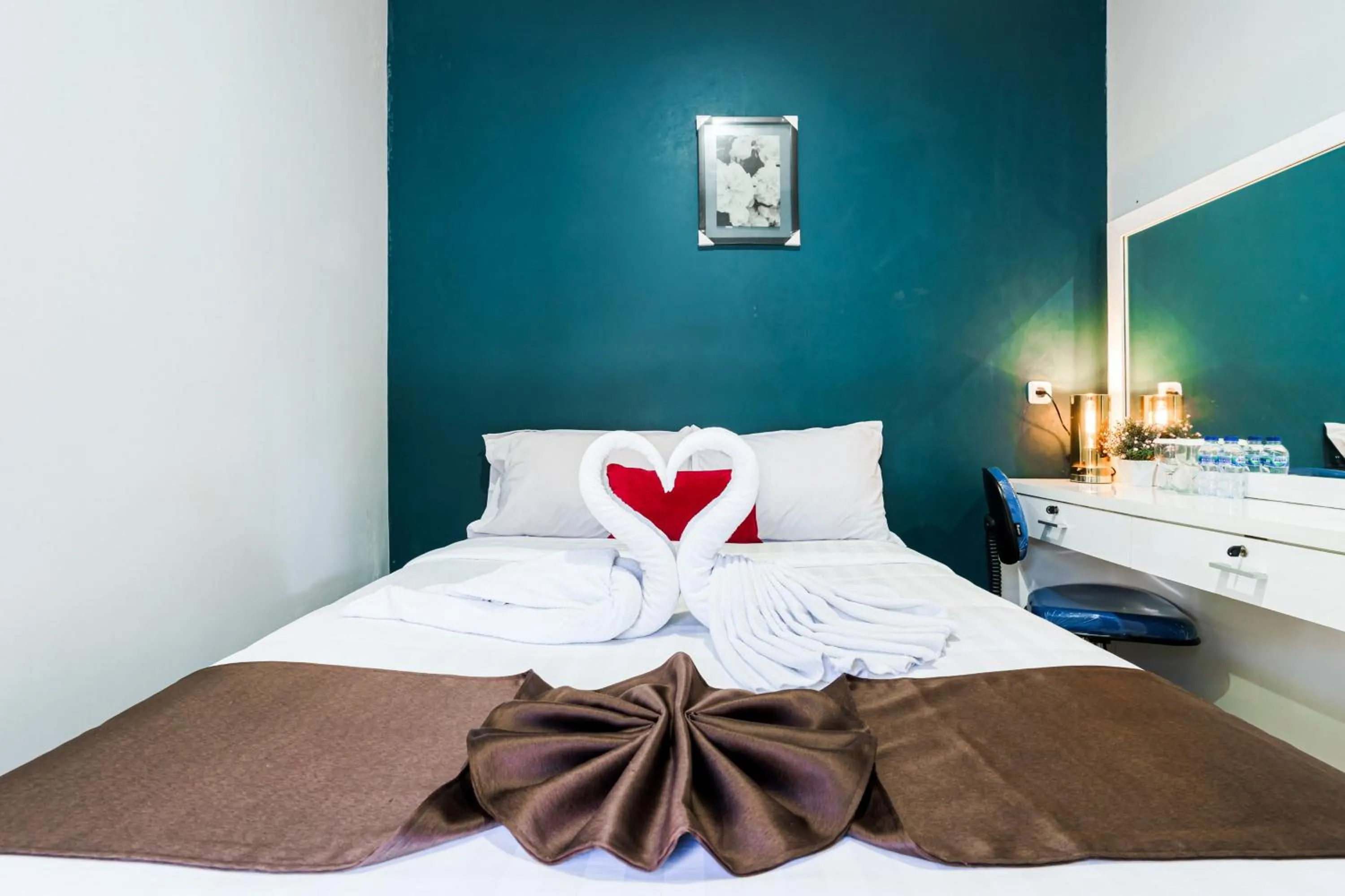 Bedroom, Bed in Fast Hous Syariah Bogor Mitra RedDoorz