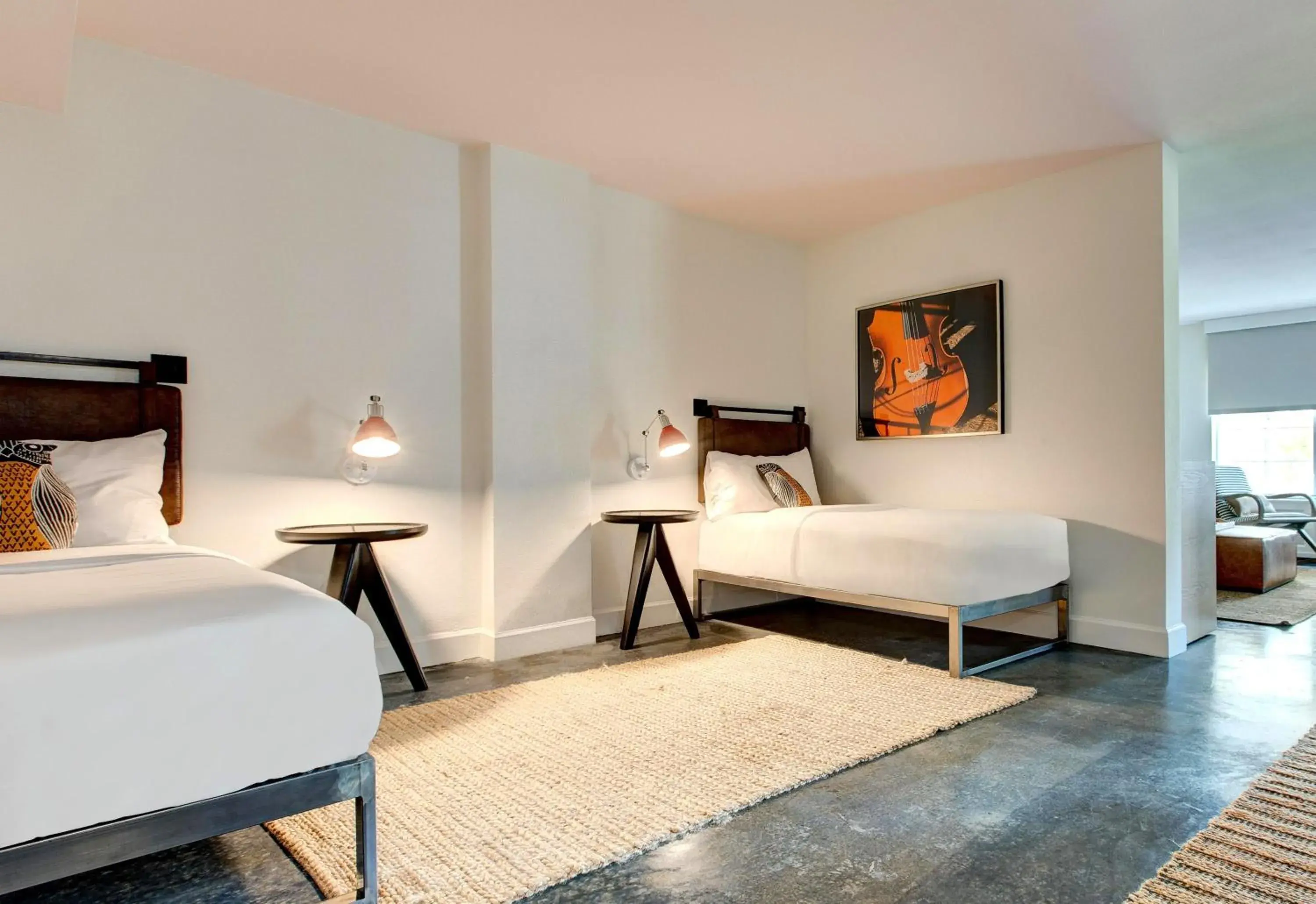 Family Two Room Suite King / 2 Twins in Elwood Hotel & Suites Family Two Room Suite King / 2 Twins in Elwood Hotel & Suites