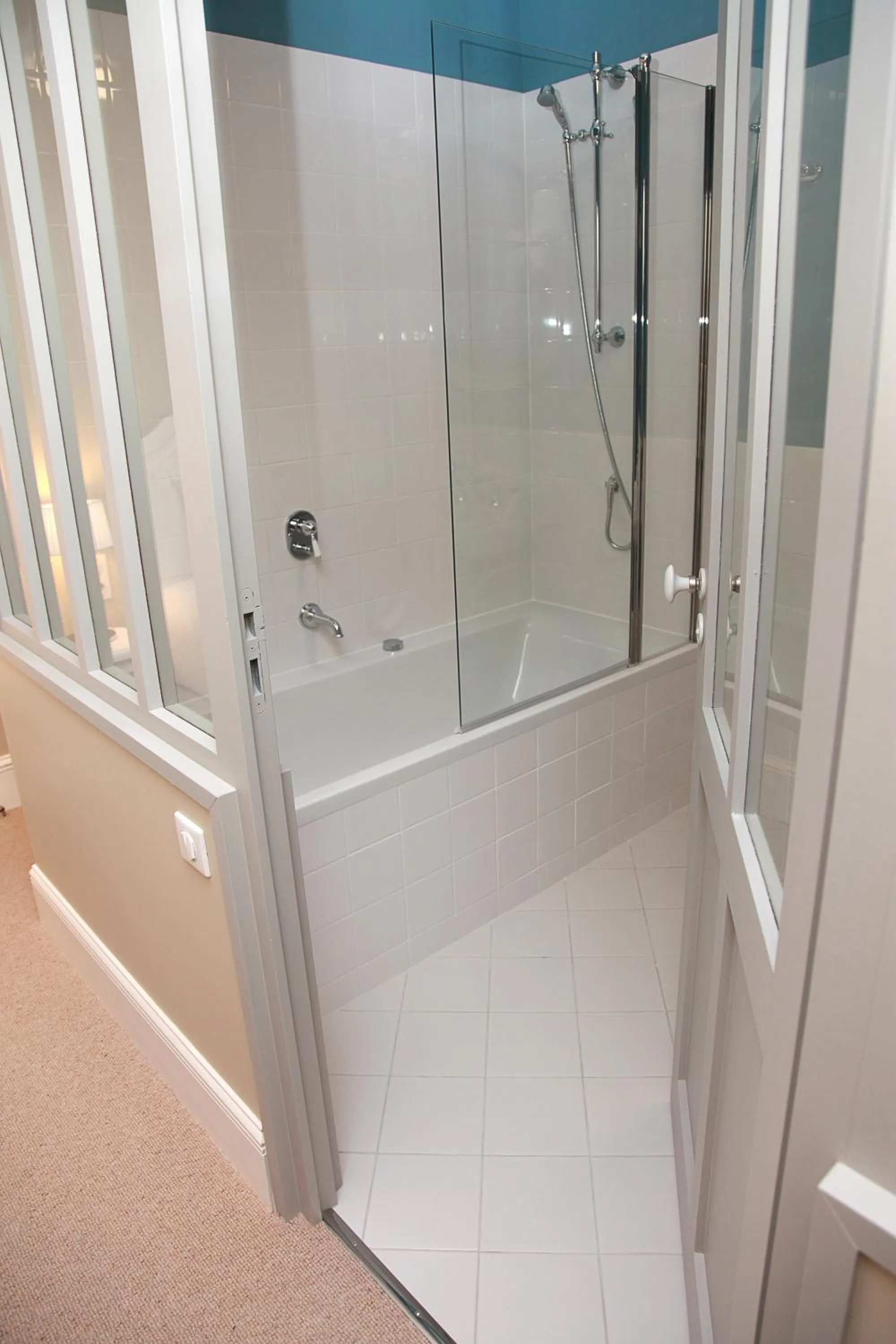 Bathroom in Hôtel Le Gentleman