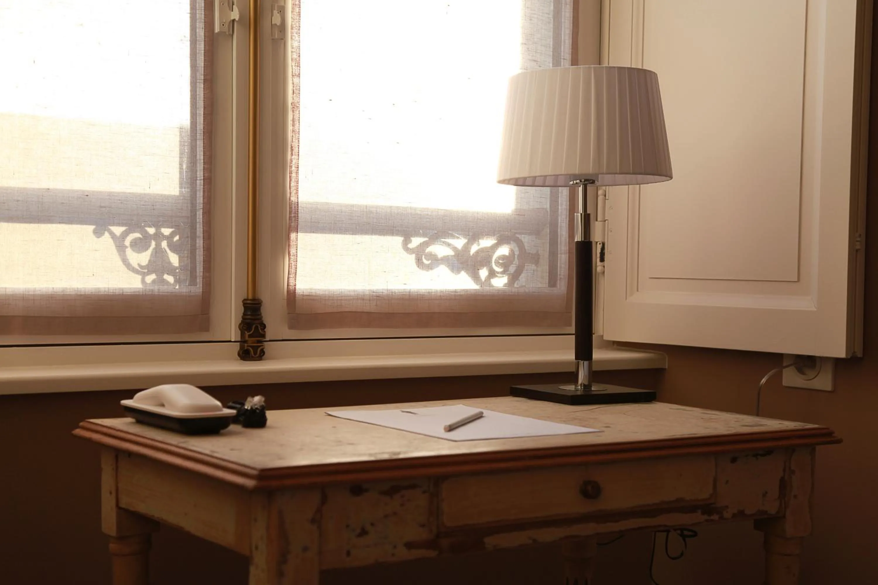 Bedroom in Hôtel Le Gentleman