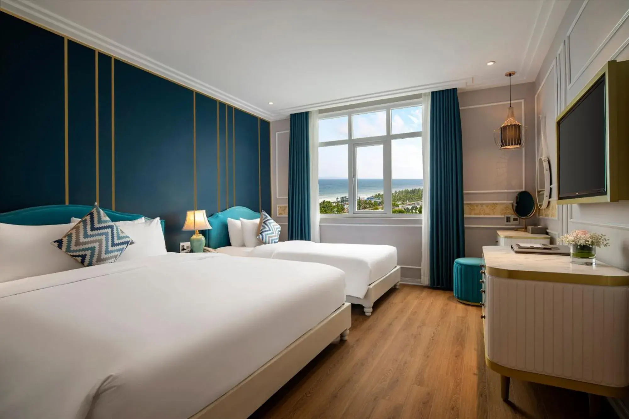 Executive Triple Room in Angel Hotels Beach Danang Executive Triple Room in Angel Hotels Beach Danang