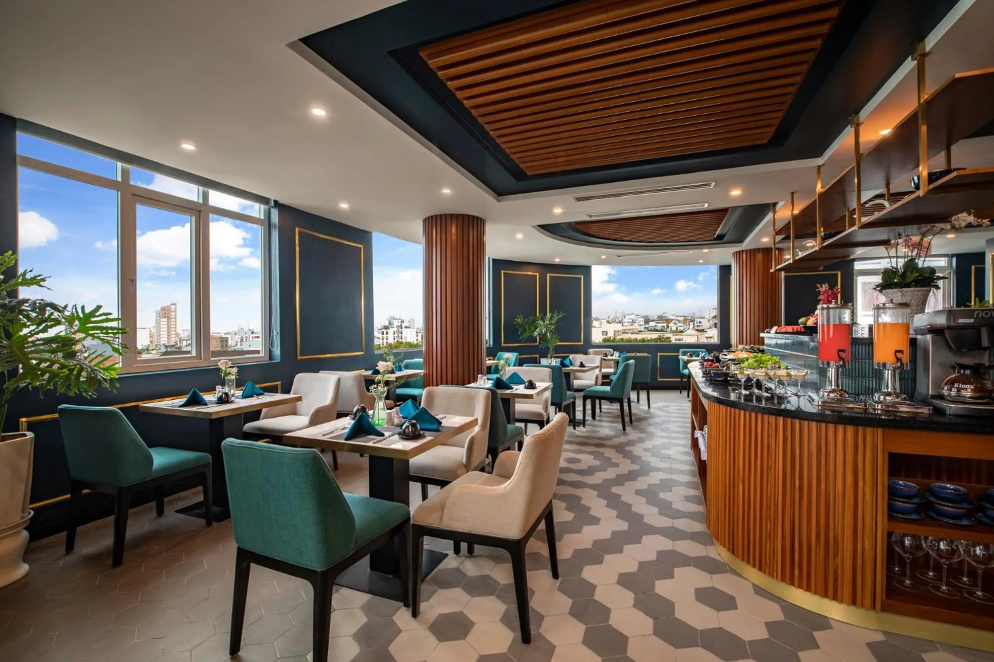 Restaurant/places to eat in Angel Hotels Beach Danang