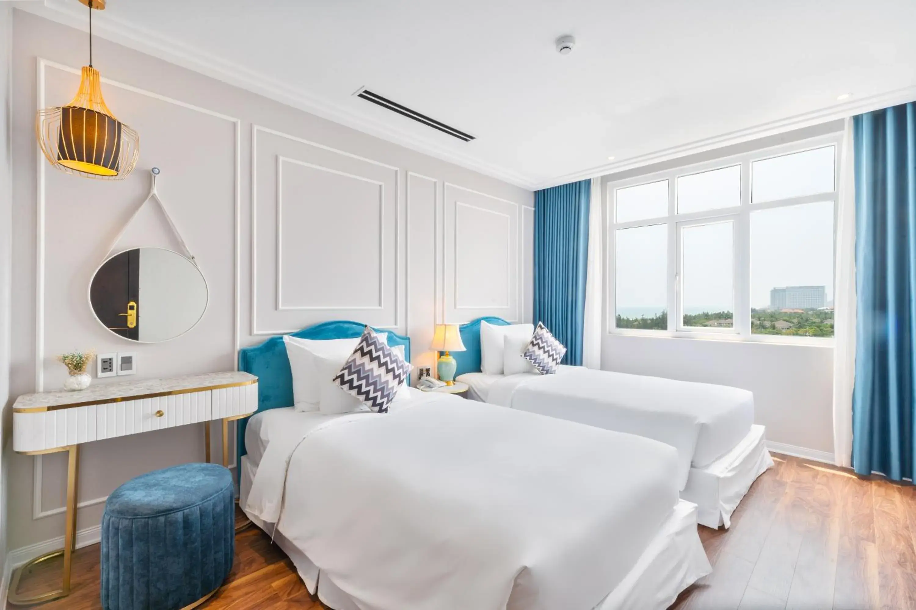 Family Room with Sea View in Angel Hotels Beach Danang Family Room with Sea View in Angel Hotels Beach Danang