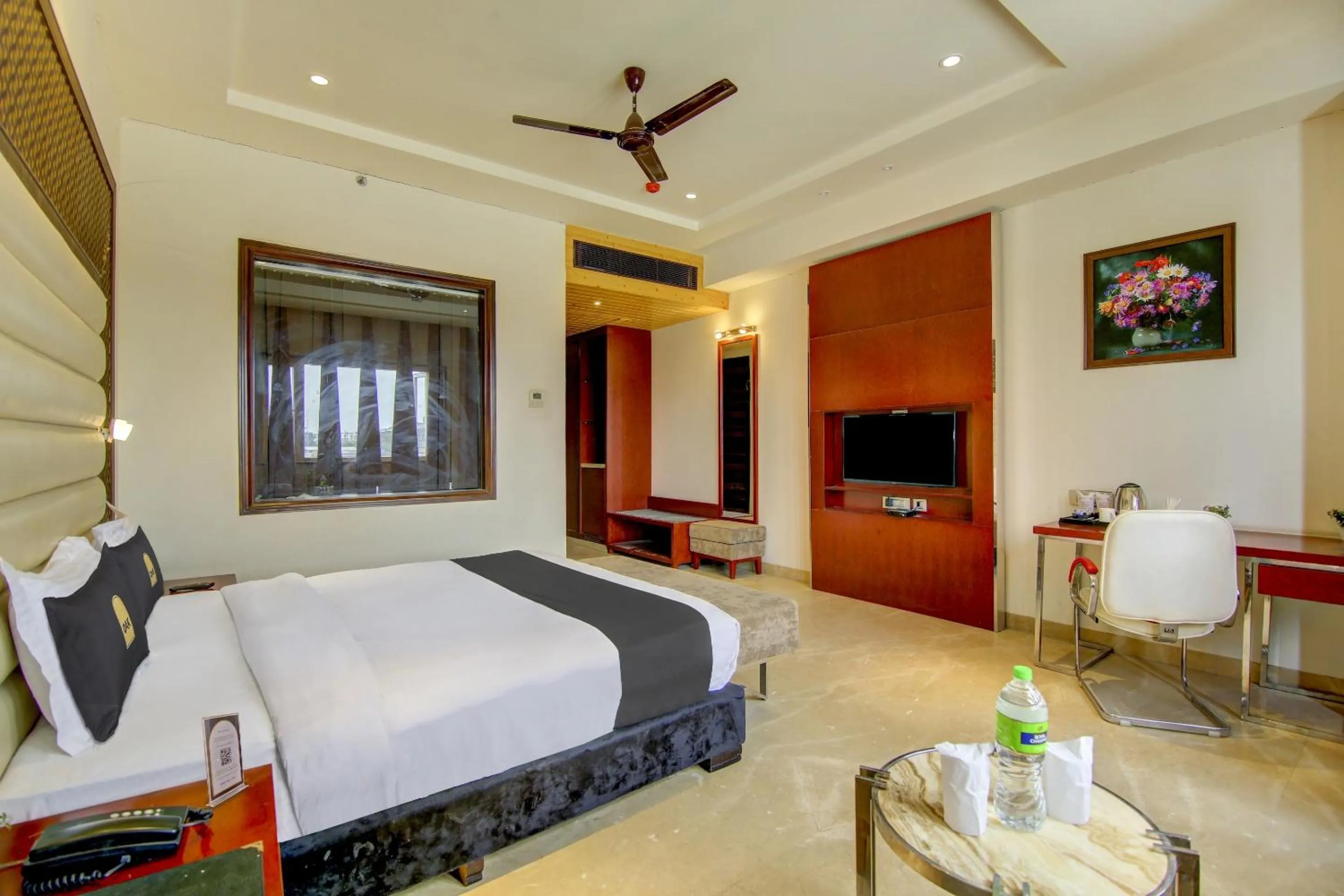 Bedroom, Bed in Super Townhouse OAK Hotel C Pearls