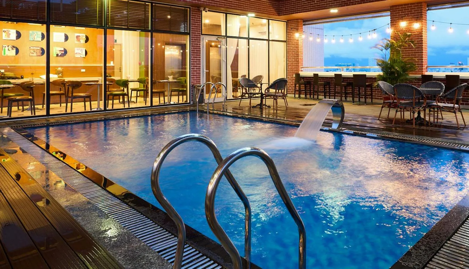 Swimming pool in Record Hotel