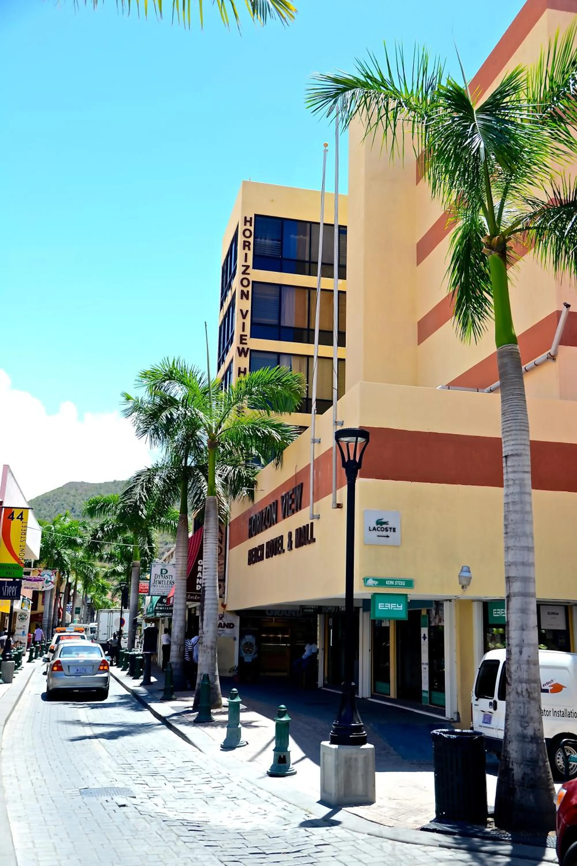 Facade/entrance in Horizon View Beach Hotel