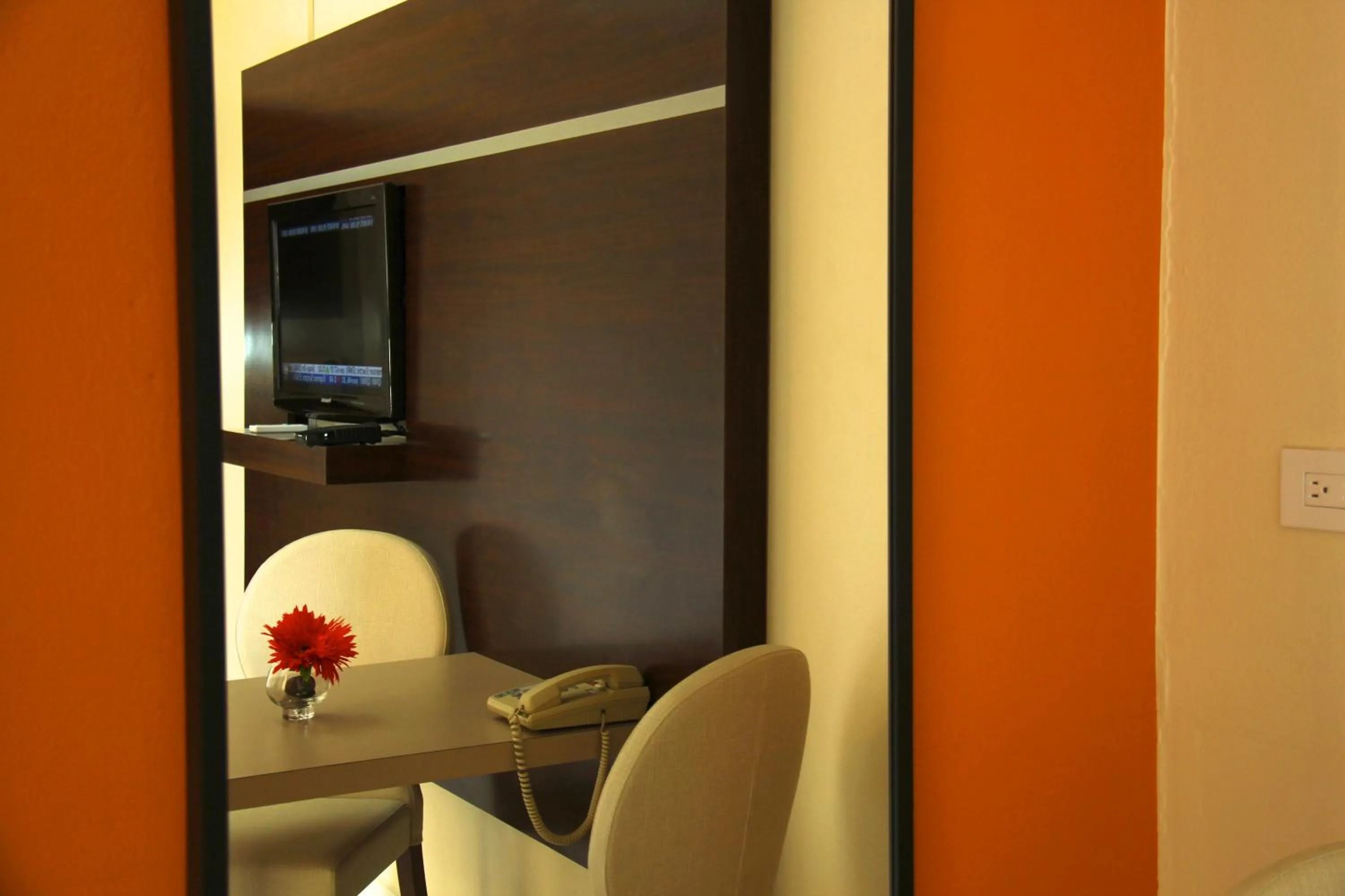 Seating area in Horizon View Beach Hotel