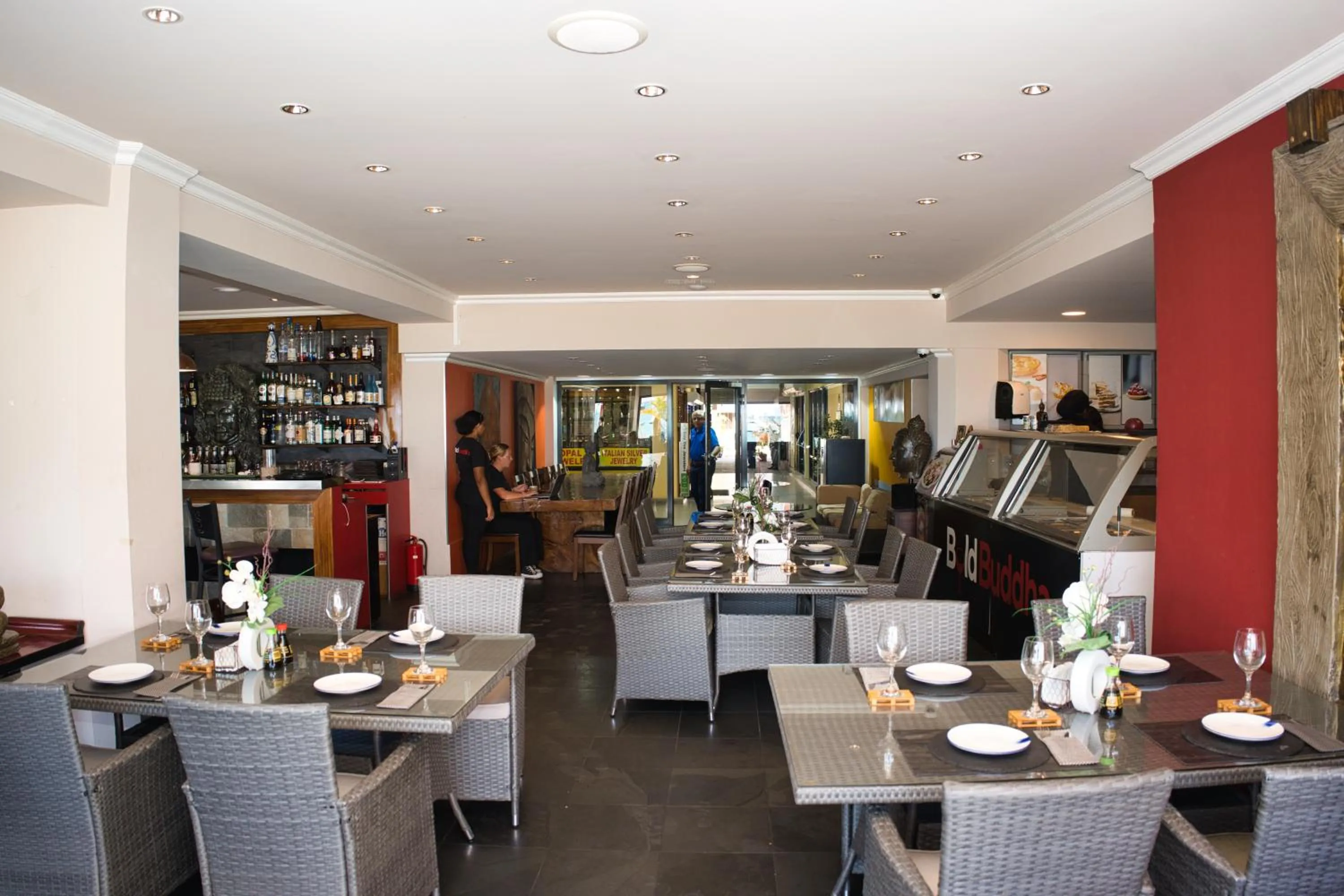 Restaurant/places to eat in Horizon View Beach Hotel