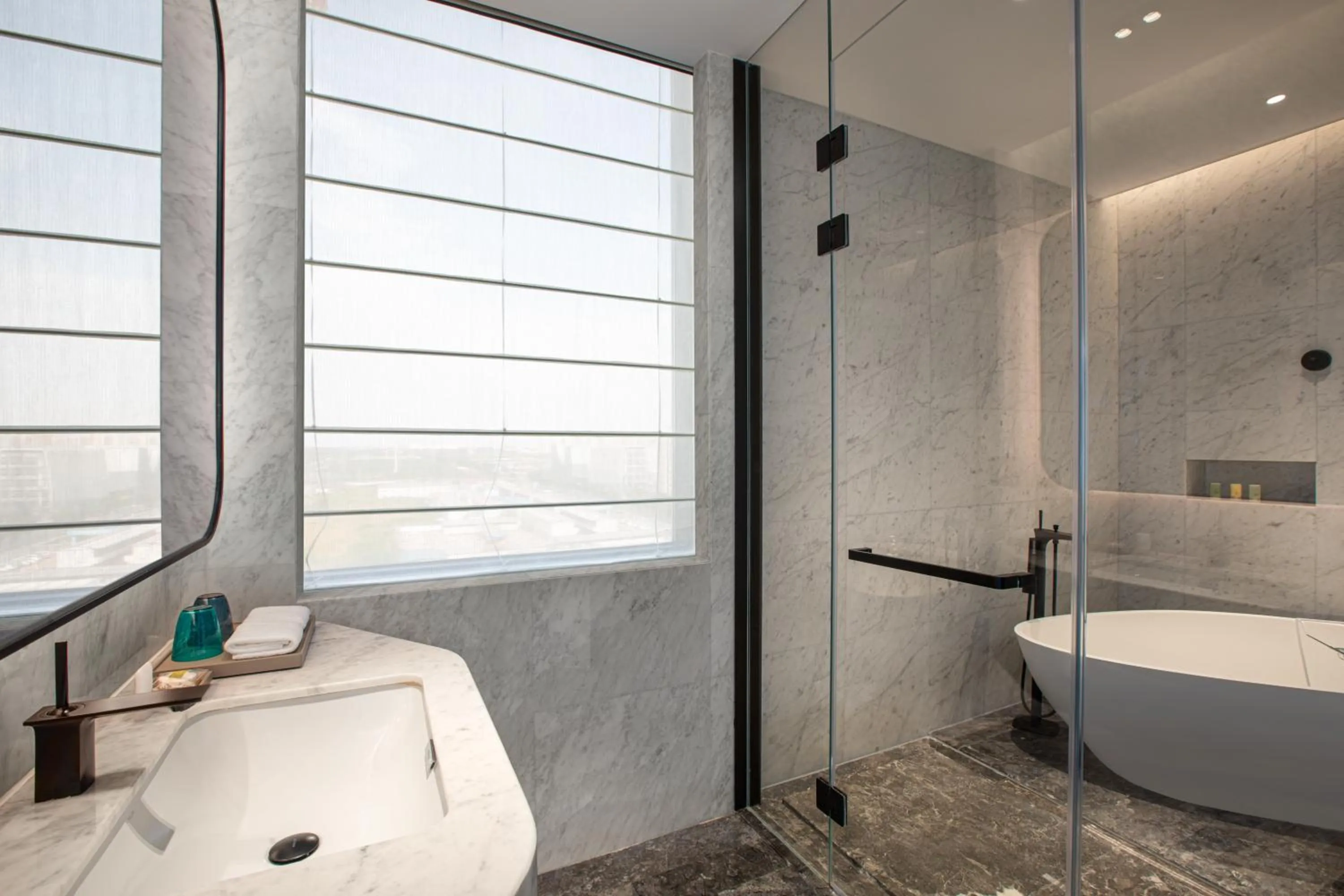 Bathroom in Wyndham Garden Nanjing Airport