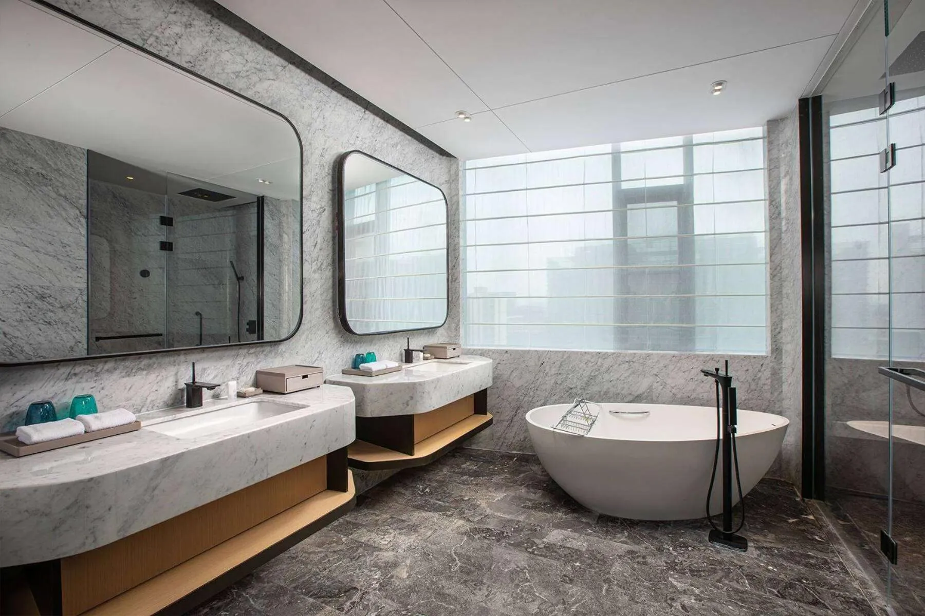 Photo of the whole room in Wyndham Garden Nanjing Airport