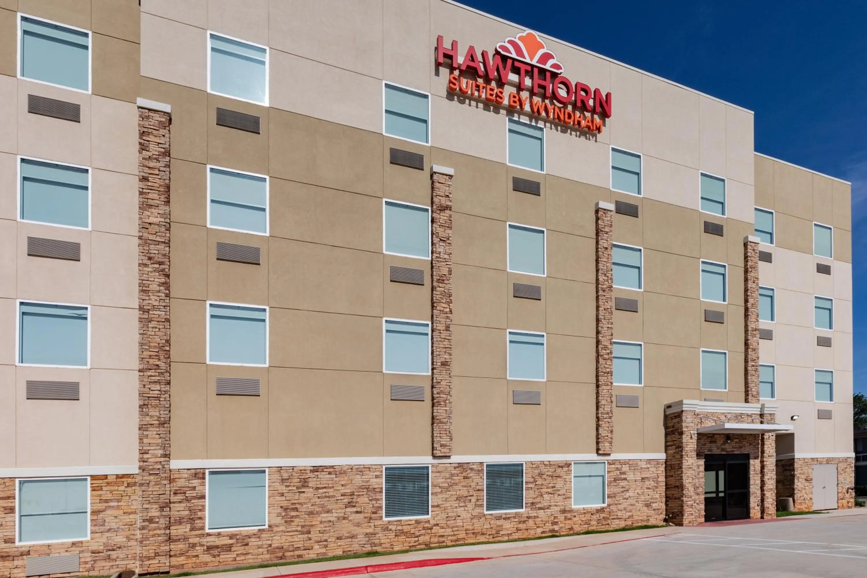 Property building in Hawthorn Extended Stay by Wyndham Oklahoma City Airport