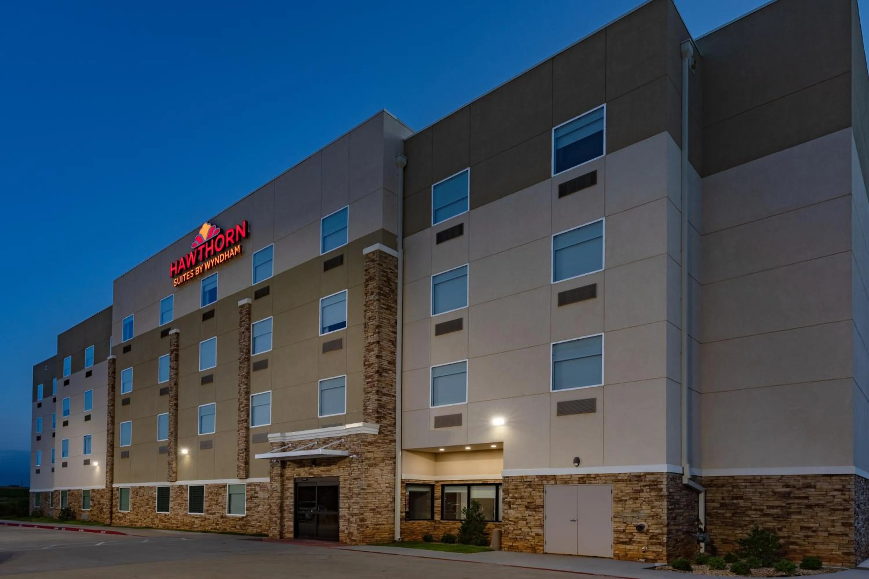 Property building in Hawthorn Extended Stay by Wyndham Oklahoma City Airport