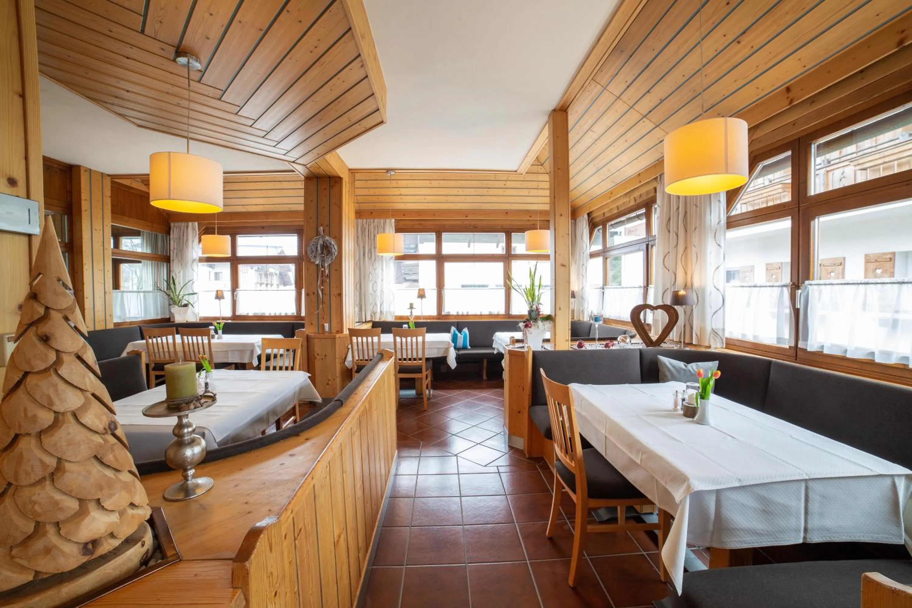 Restaurant/places to eat in Hotel Alpenblick