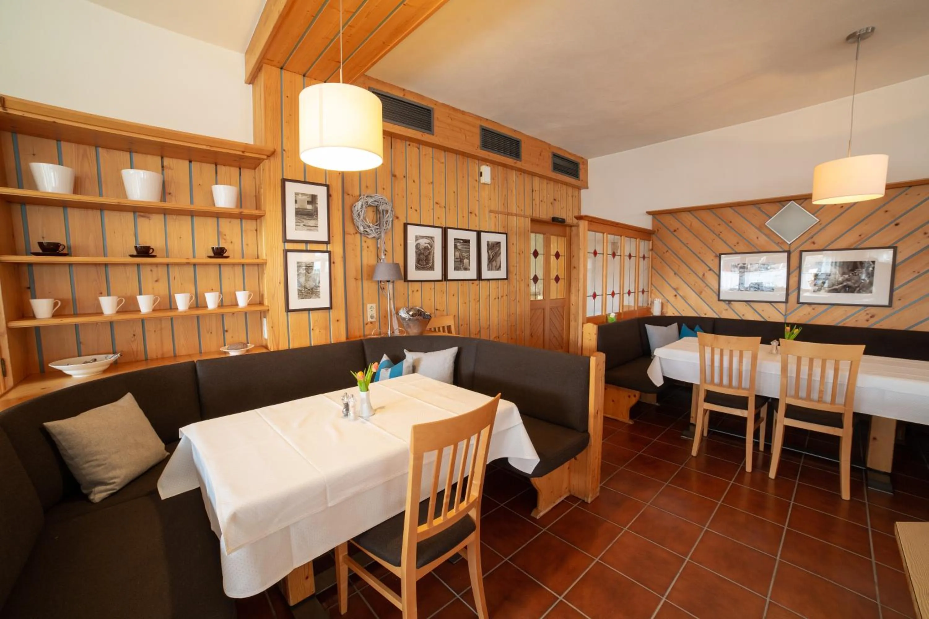 Restaurant/places to eat in Hotel Alpenblick