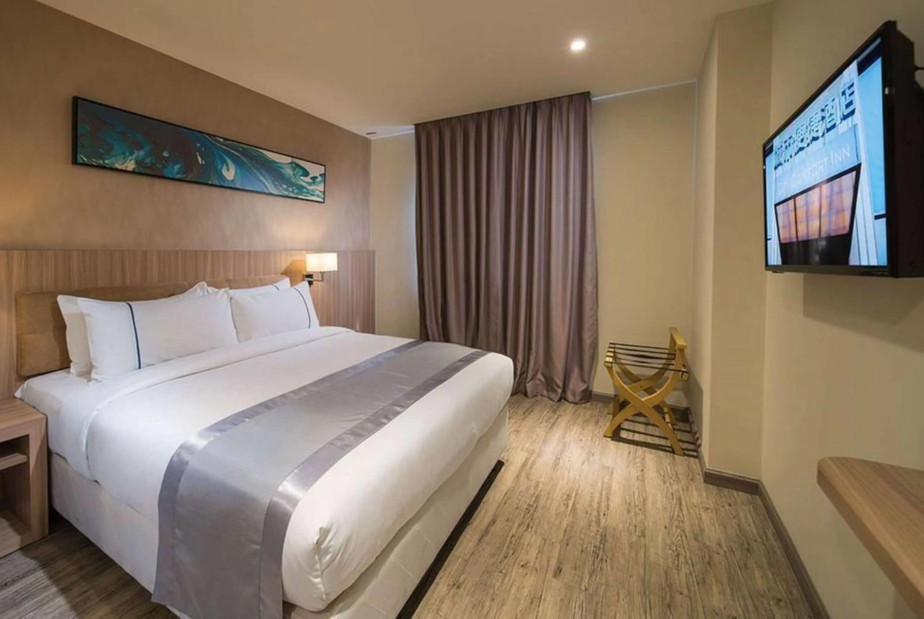 Photo of the whole room, Bed in Ramada Encore by Wyndham Chinatown Kuala Lumpur